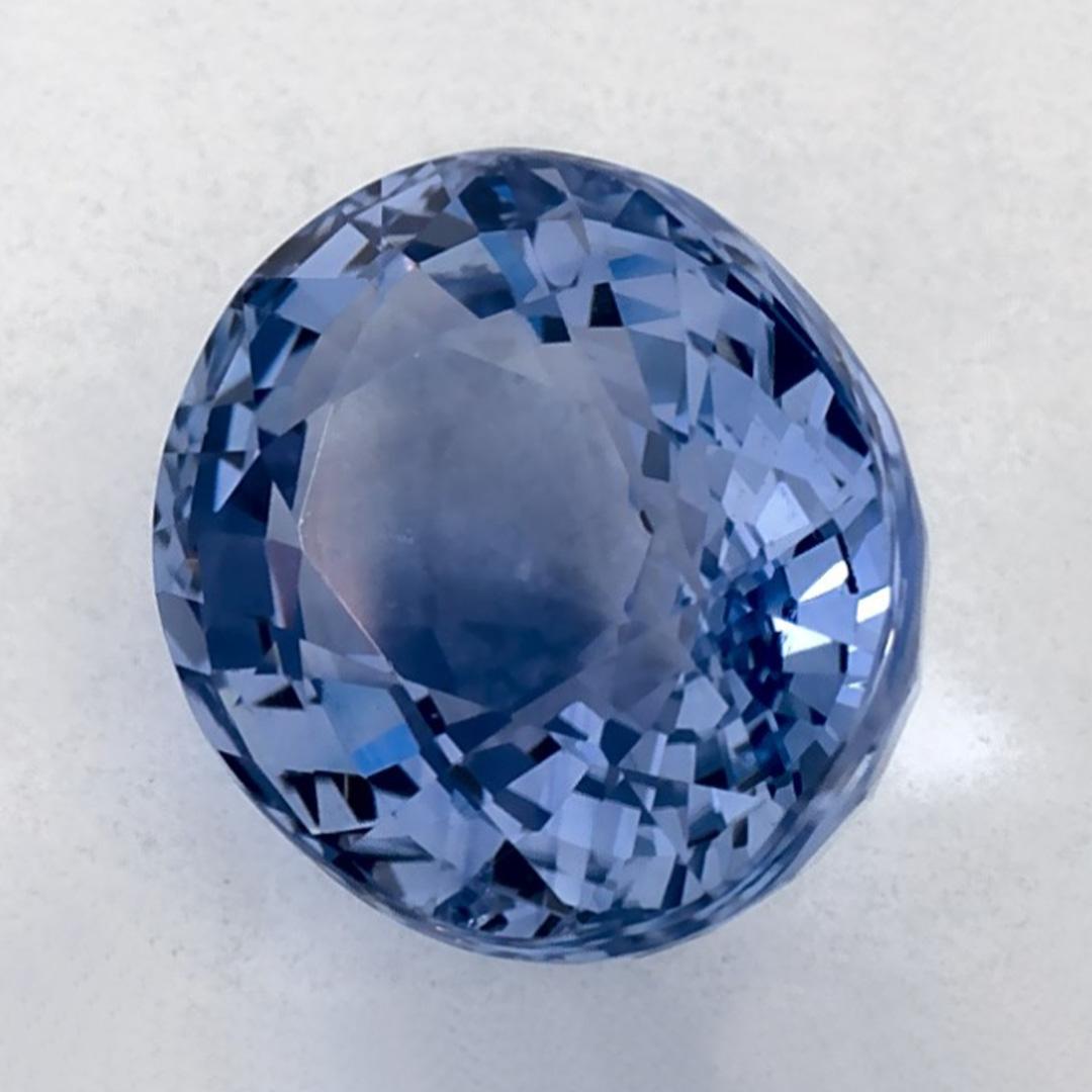 Ein sehr wertvoller September-Geburtsstein mit einer bezaubernden blauen Farbe. Man glaubt, dass sie dem Leben Glück und Reichtum bringen.

Entdecken Sie die lebendige Kollektion von Smaragden, Rubinen und Saphiren in unserem Geschäft, die als lose