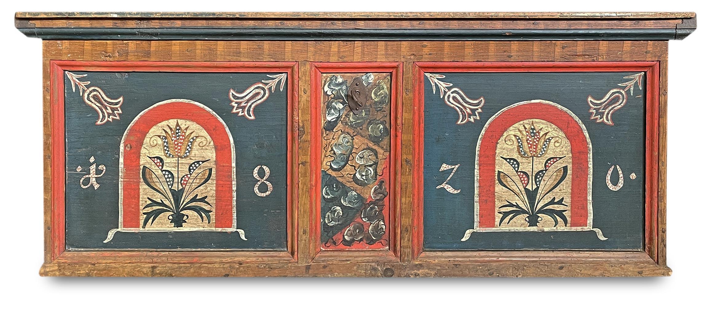 Early 19th Century 1820 Blue Floral Panted Blanket Chest