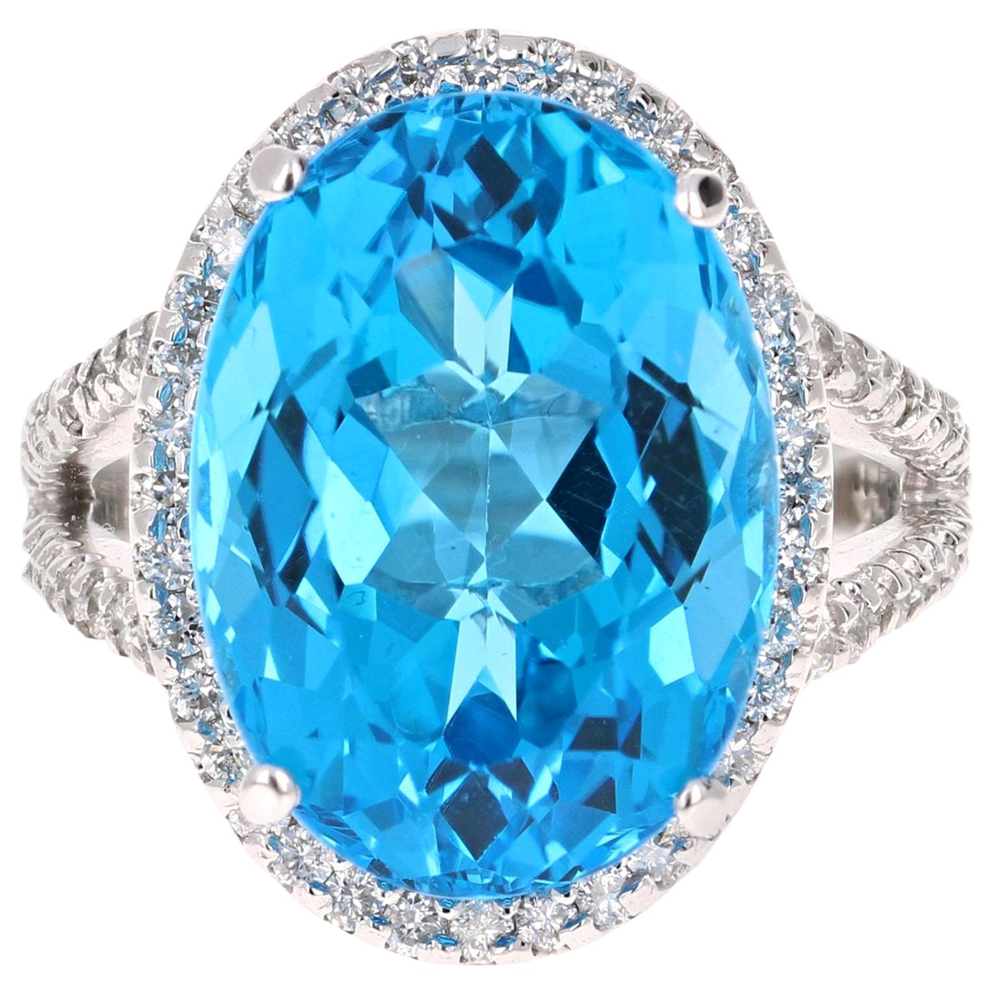 Bague cocktail en or blanc 14 carats avec topaze bleue de 18,20 carats et diamants