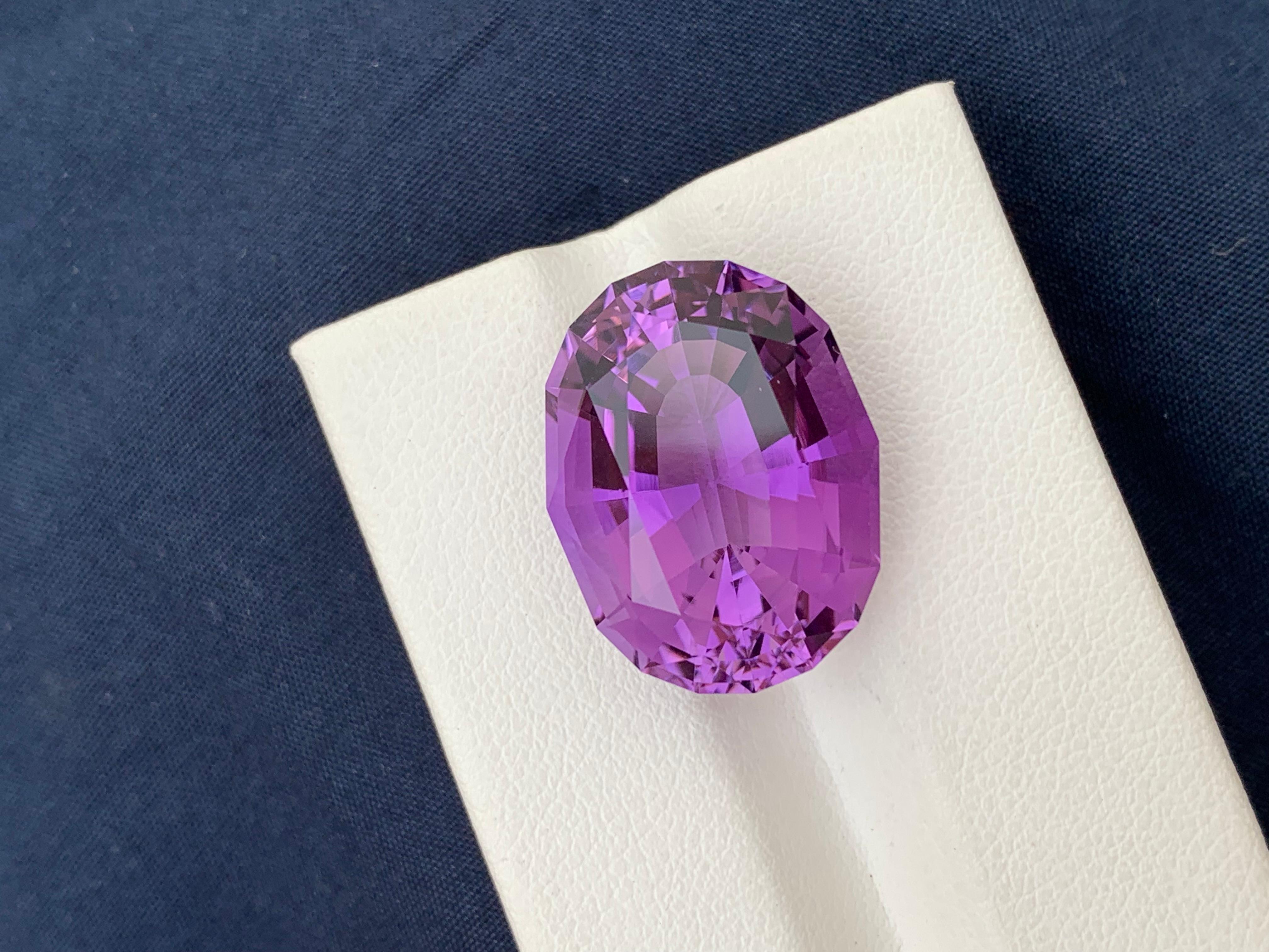 Huge 18.20 Carat Natural Loose Amethyst Oval Shape Gem For Jewellery Making  In New Condition For Sale In Peshawar, PK