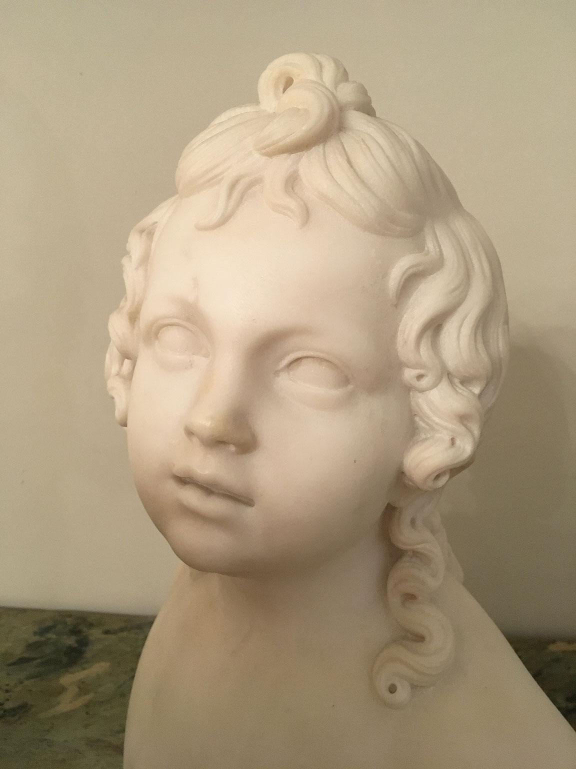 italien Sculpture de buste de Cupidon néoclassique en marbre blanc de l'atelier Thorvaldsen, 1820 en vente