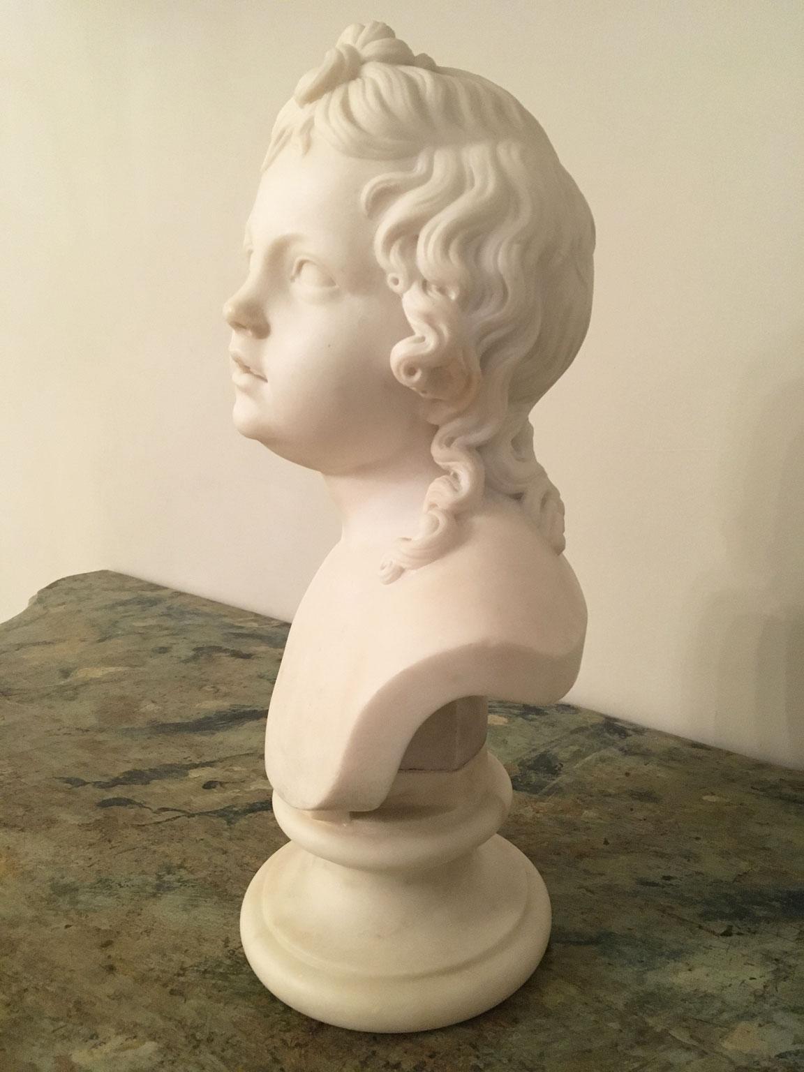 Sculpture de buste de Cupidon néoclassique en marbre blanc de l'atelier Thorvaldsen, 1820 en vente 1