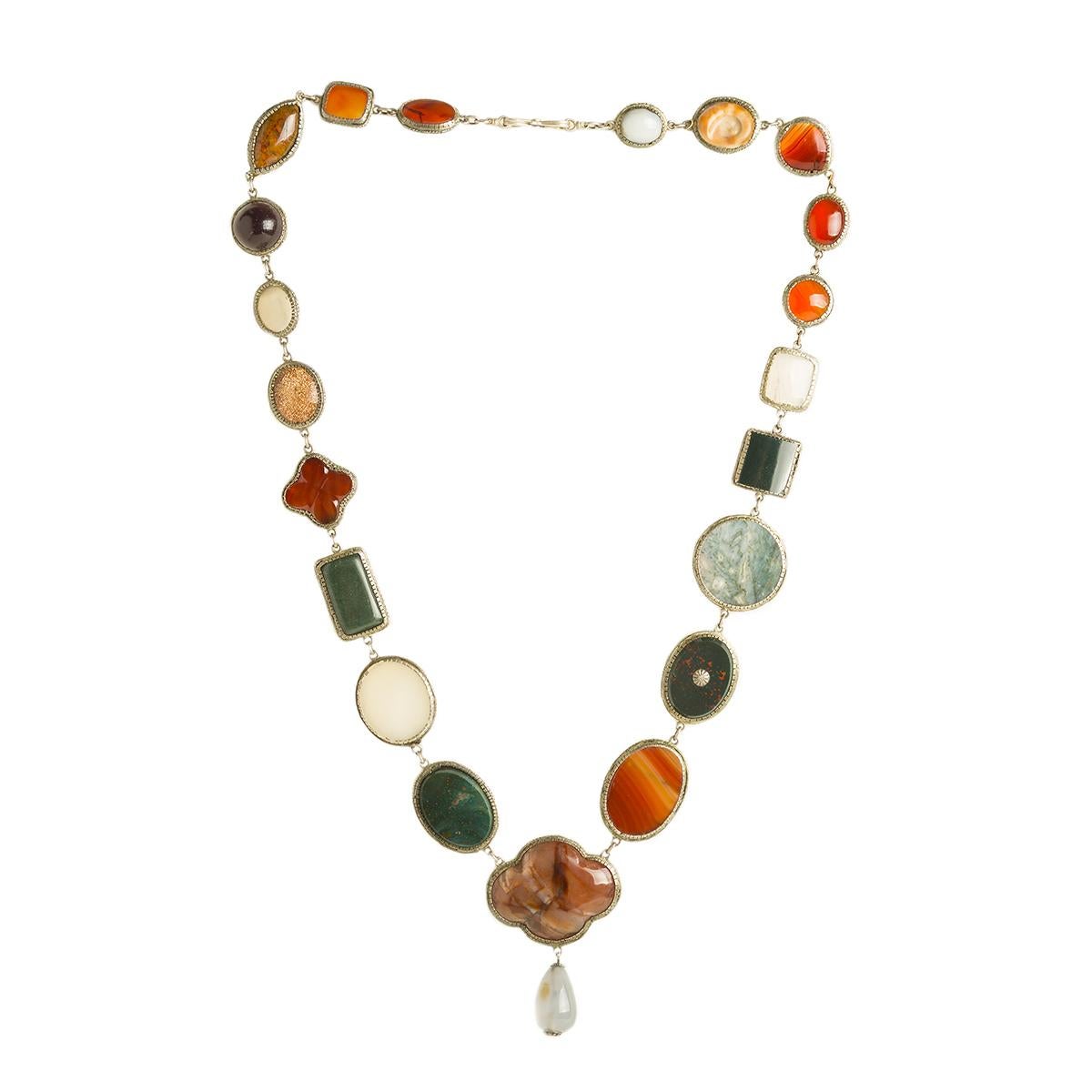Late Victorian 1820s 925 Silver Necklace with Agate and Semiprecious Stones For Sale