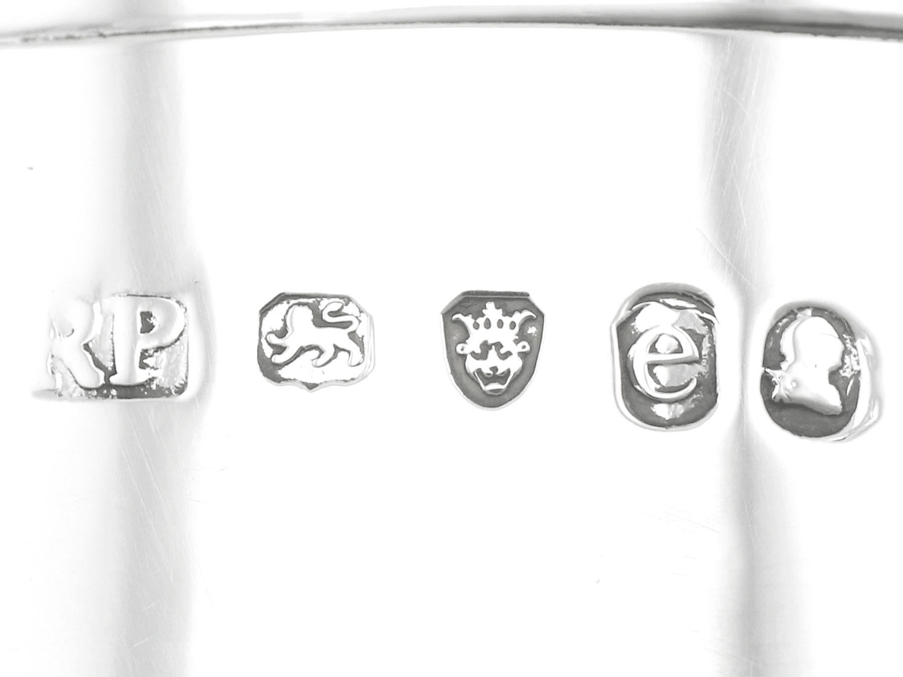 Jarra de media pinta de plata de ley de la década de 1820 Silver en venta