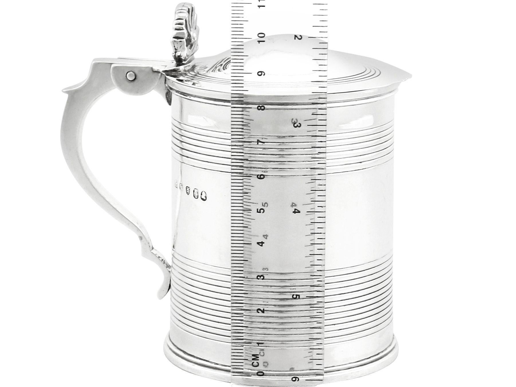 1820s Antique Sterling Silver Half Pint Tankard For Sale 3