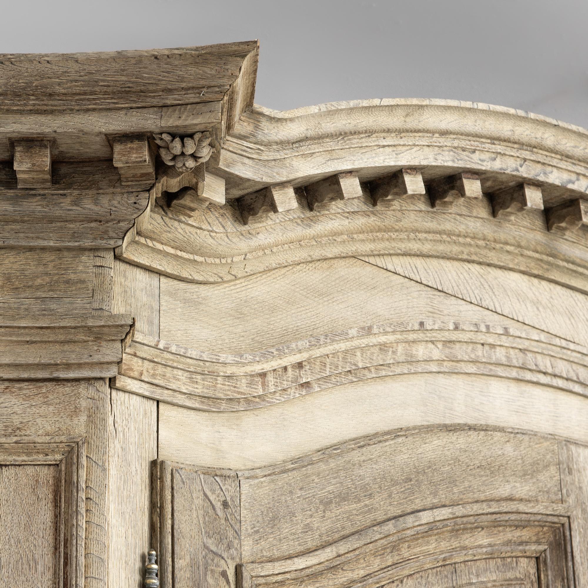 1820s Belgian Bleached Oak Armoire 4