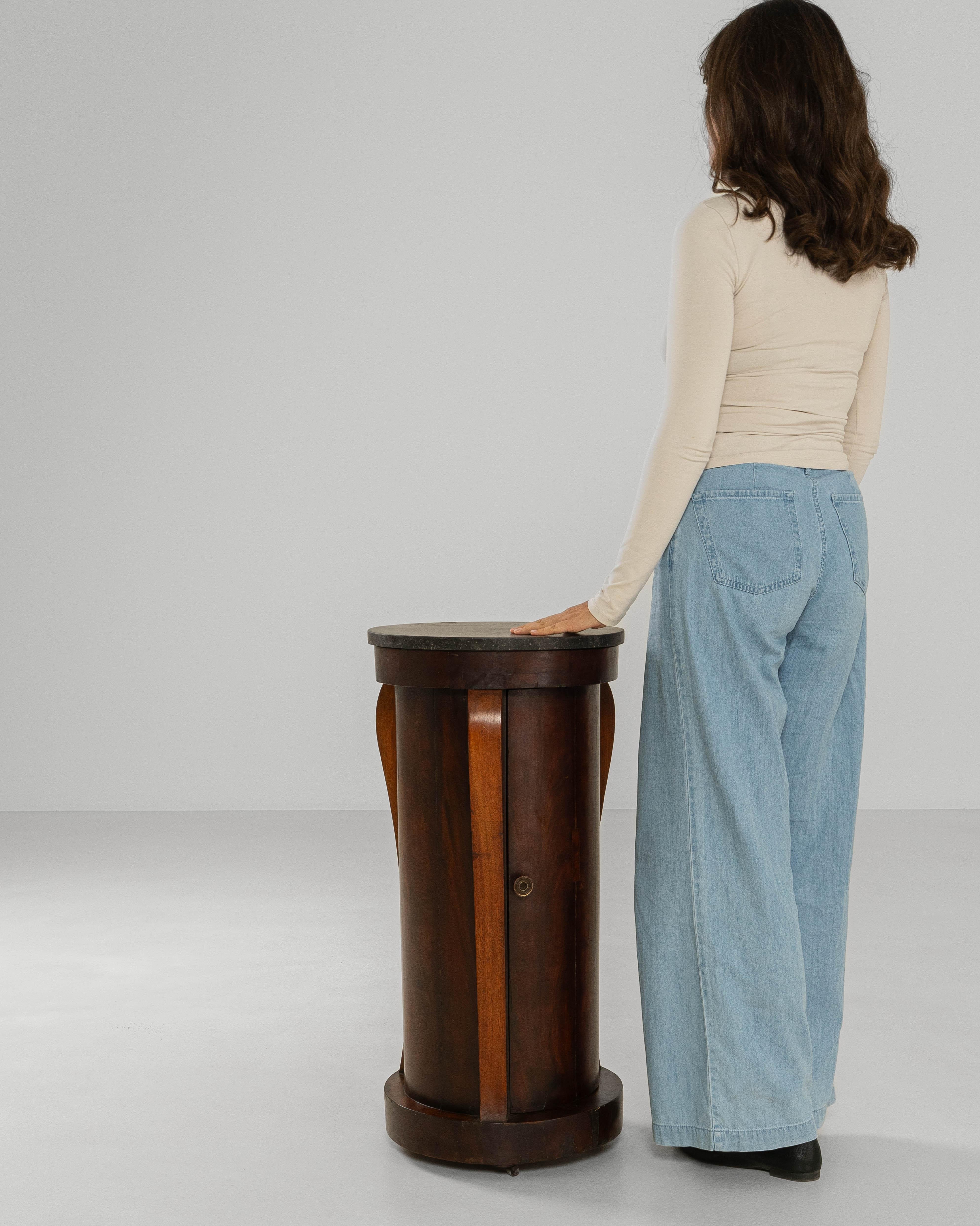 1820s Belgian Empire Mahogany Cabinet With Marble Top im Angebot 10