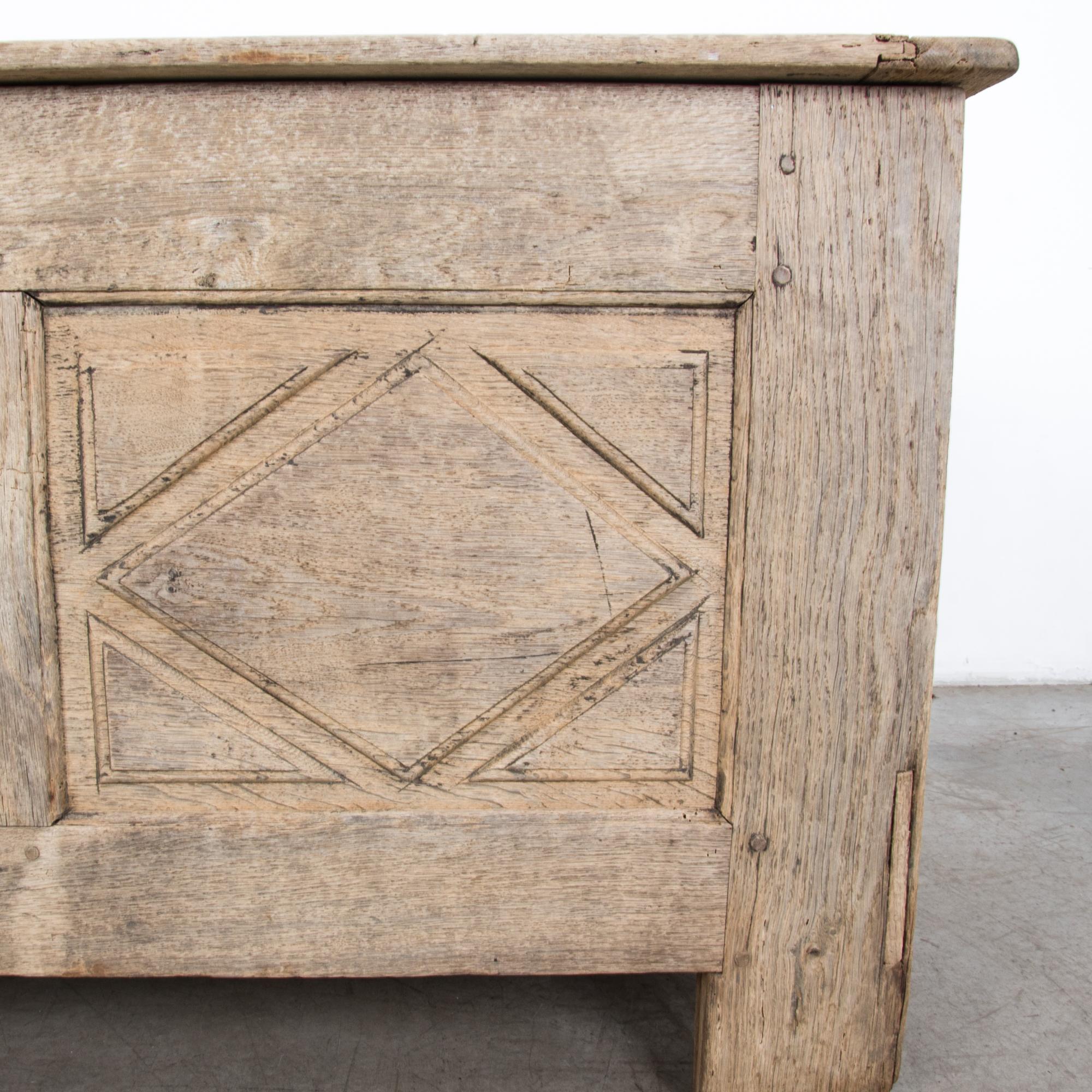 1820s Bleached Oak French Trunk 5
