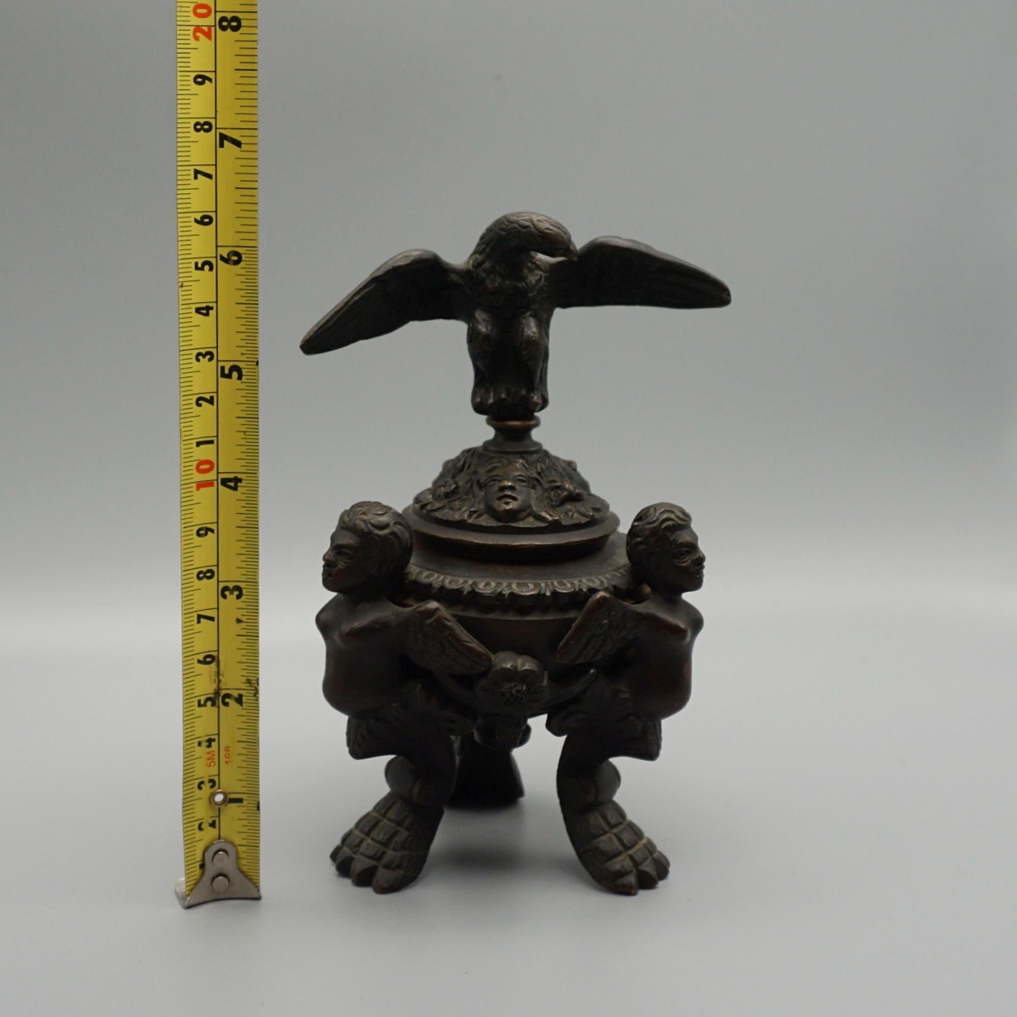 1820's Bronze Inkwell with an Eagle Standing Atop  For Sale 6