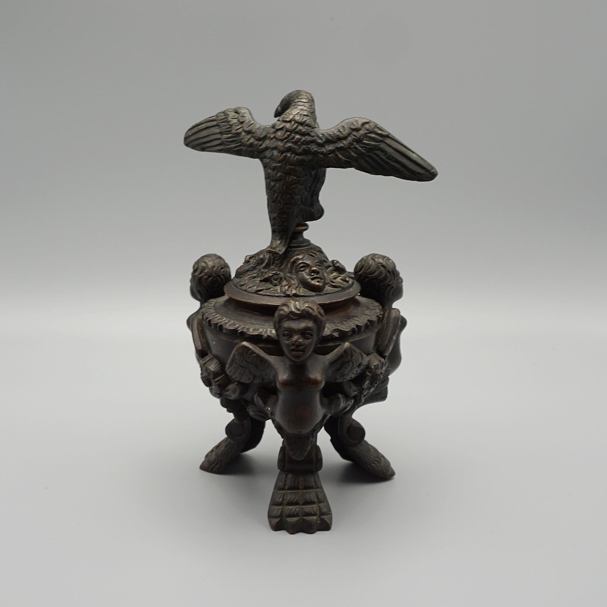 1820's Bronze Inkwell with an Eagle Standing Atop  For Sale 3
