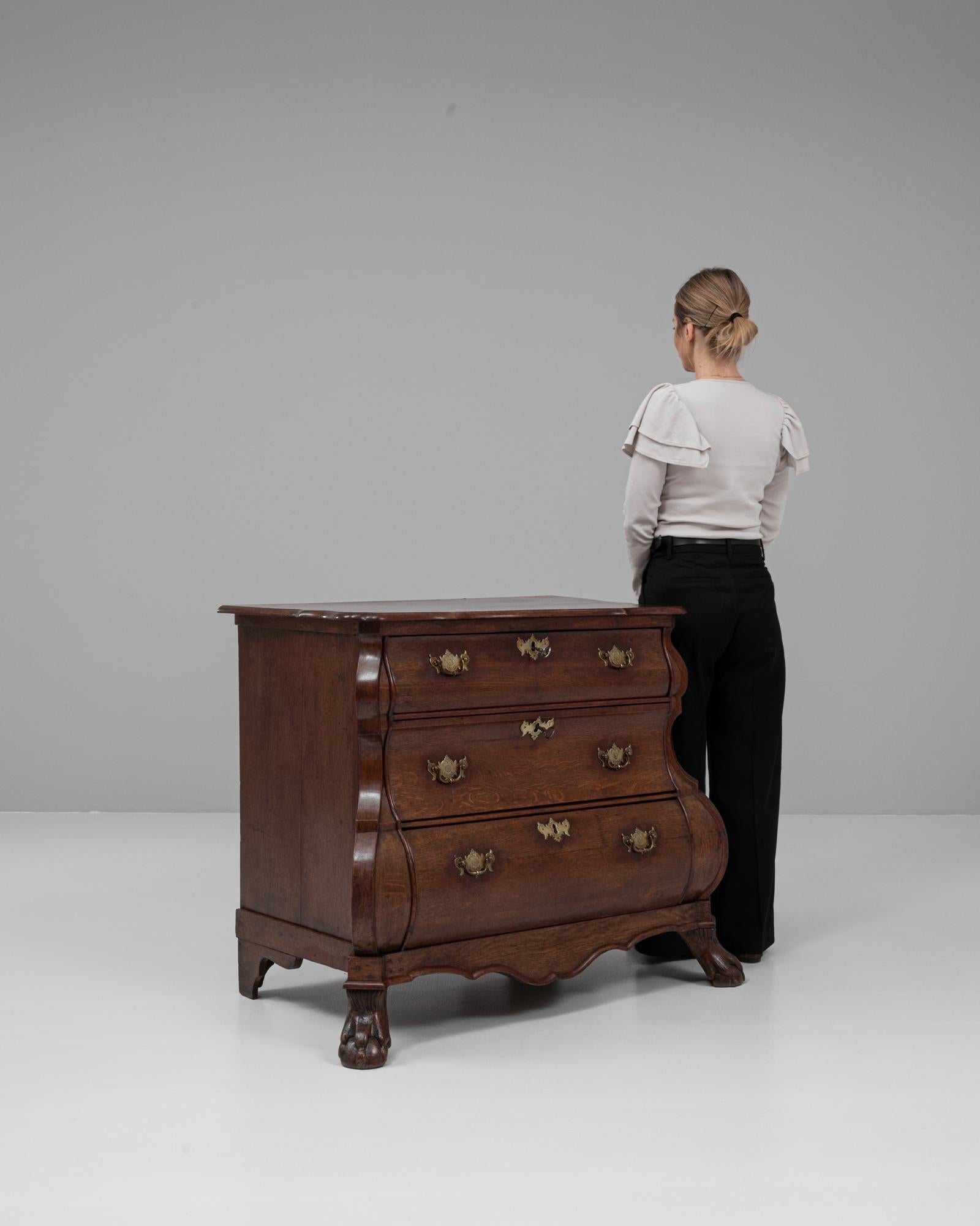 Cómoda de caoba barroca holandesa de 1820 en venta 1