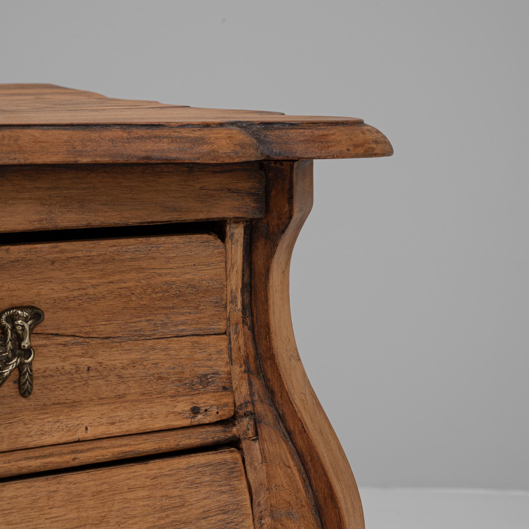 Cassettiera olandese in legno con bombe del 1820 6