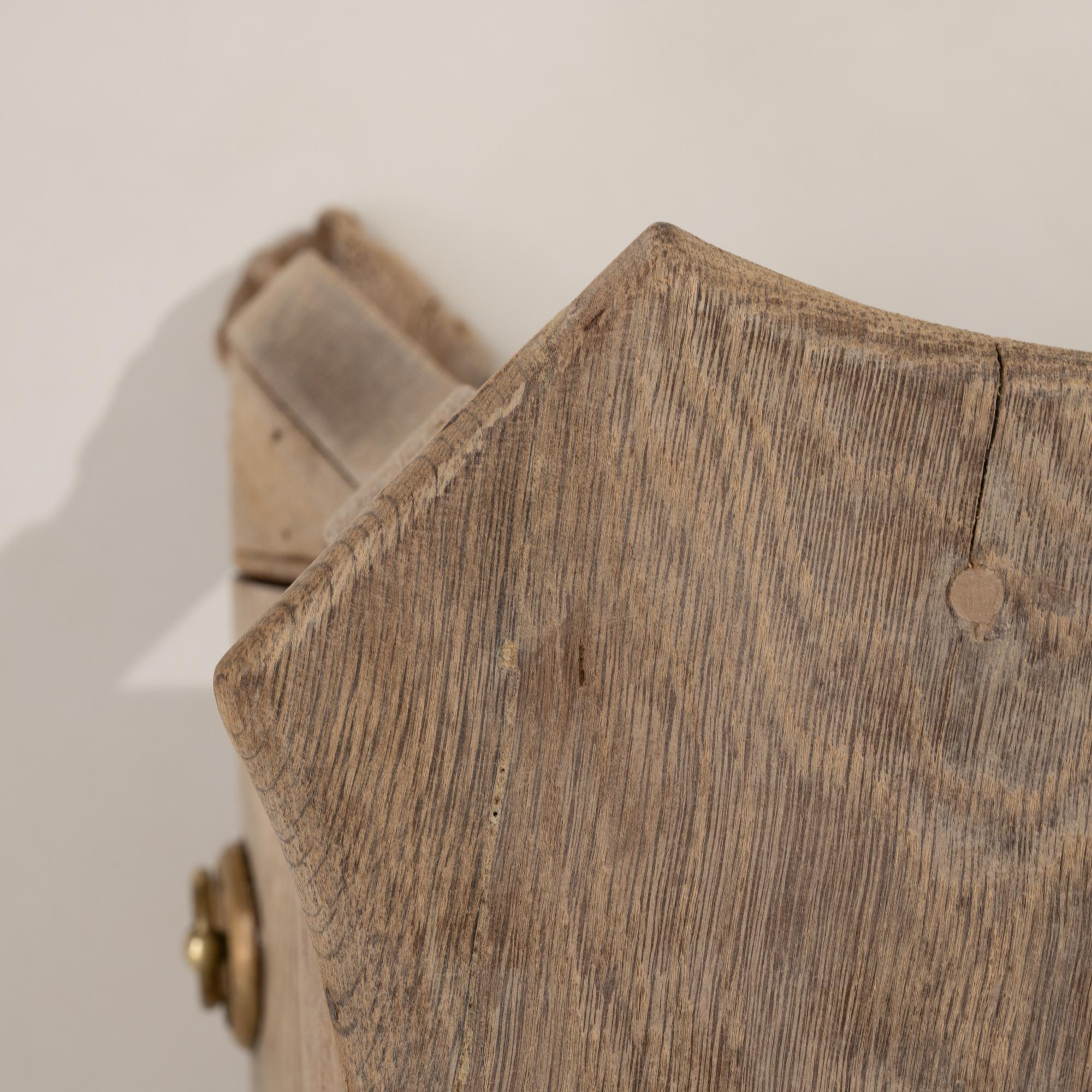 Cassettiera a bombe in Oak olandese del 1920 in vendita 9