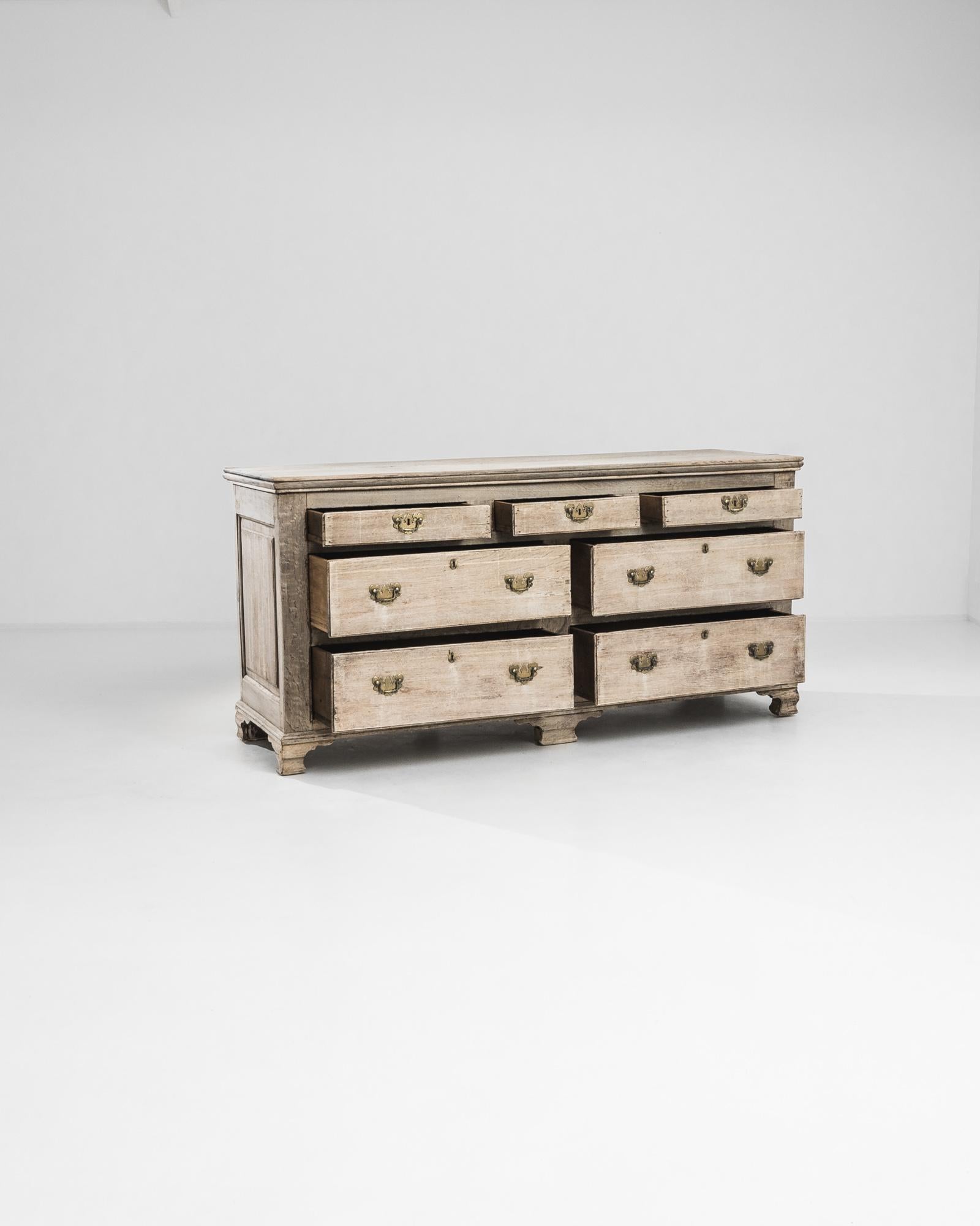 British 1820s English Bleached Oak Chest of Drawers