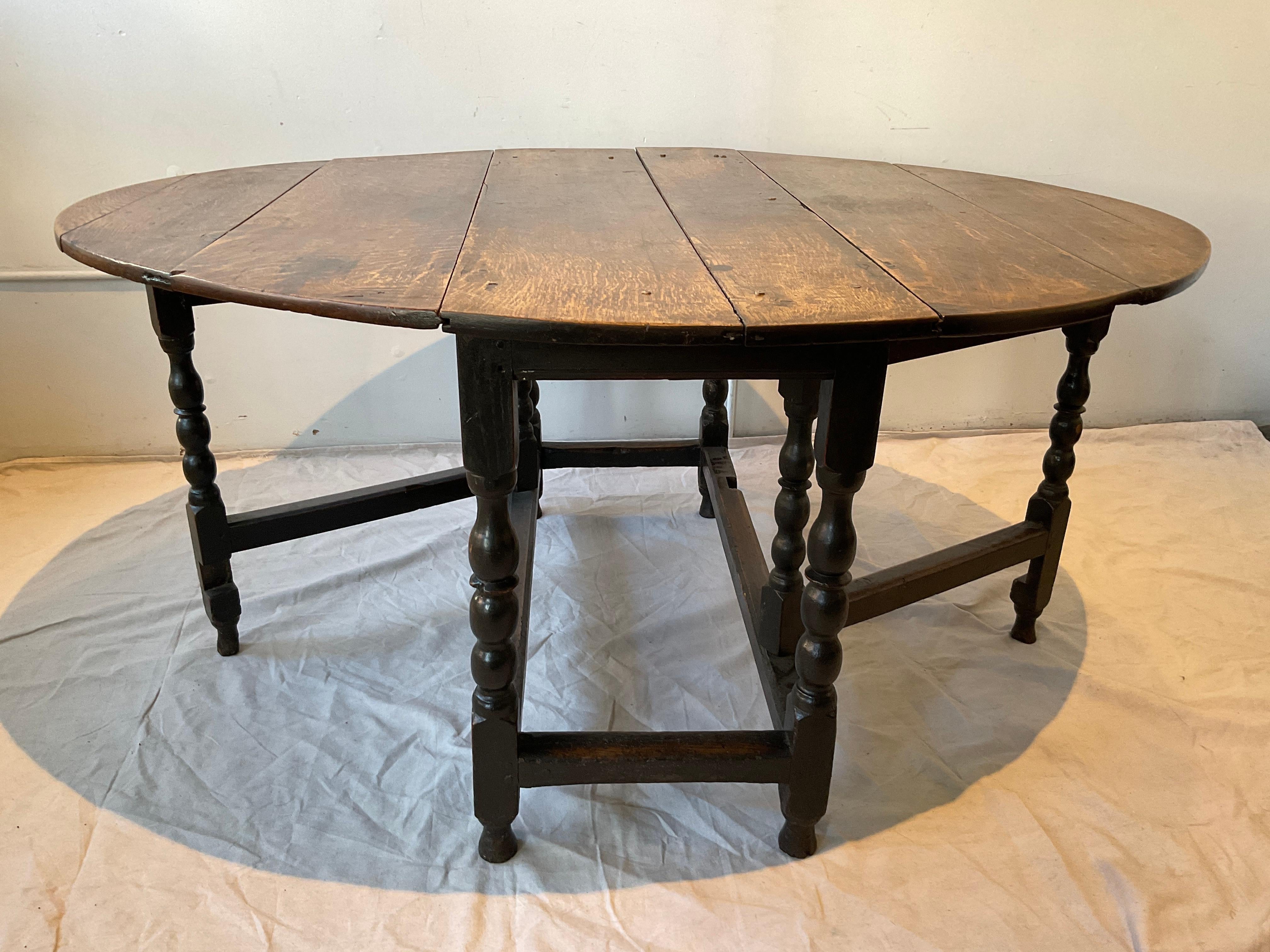 Oak 1820s English William And Mary Gateleg Table For Sale