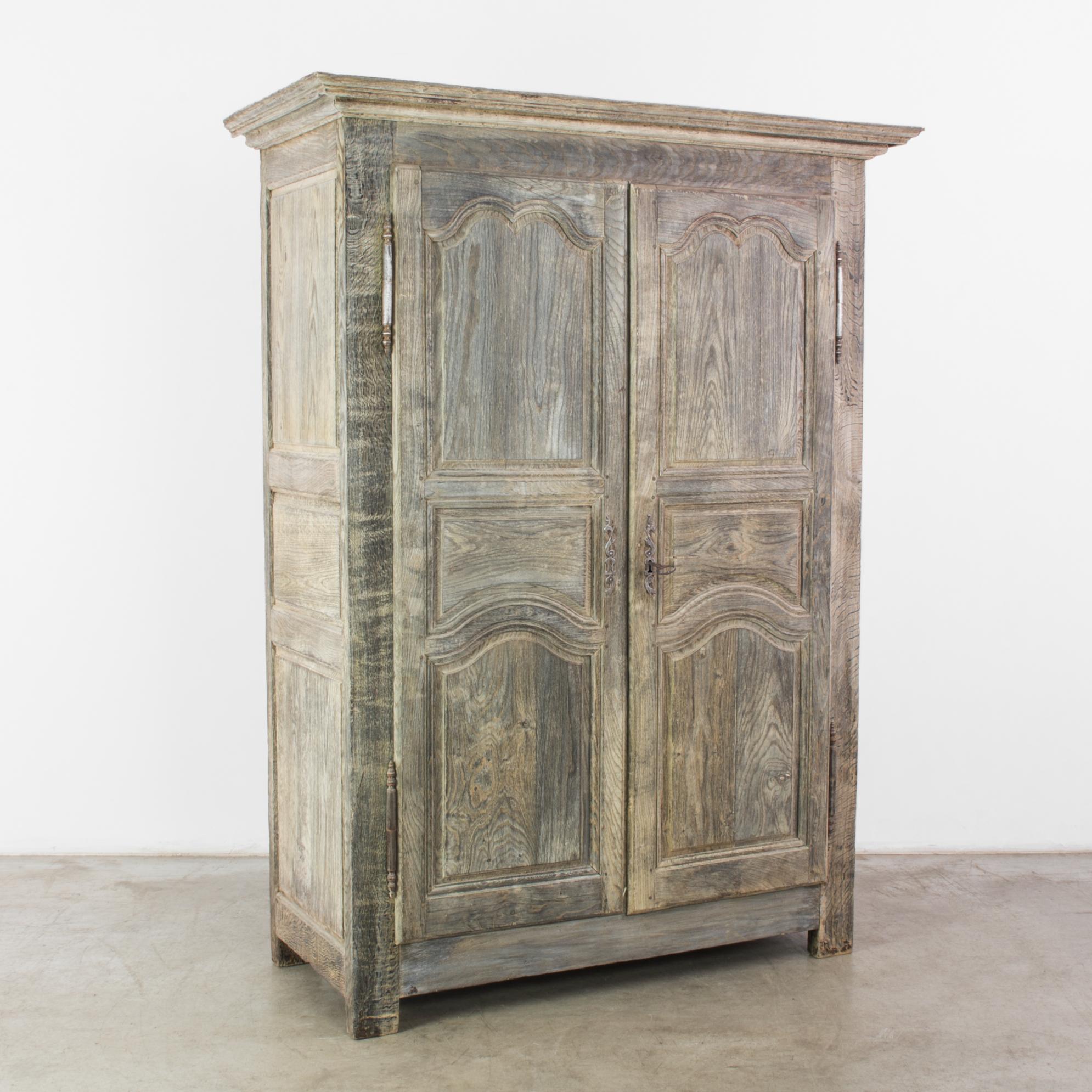 1820s French Armoire 5