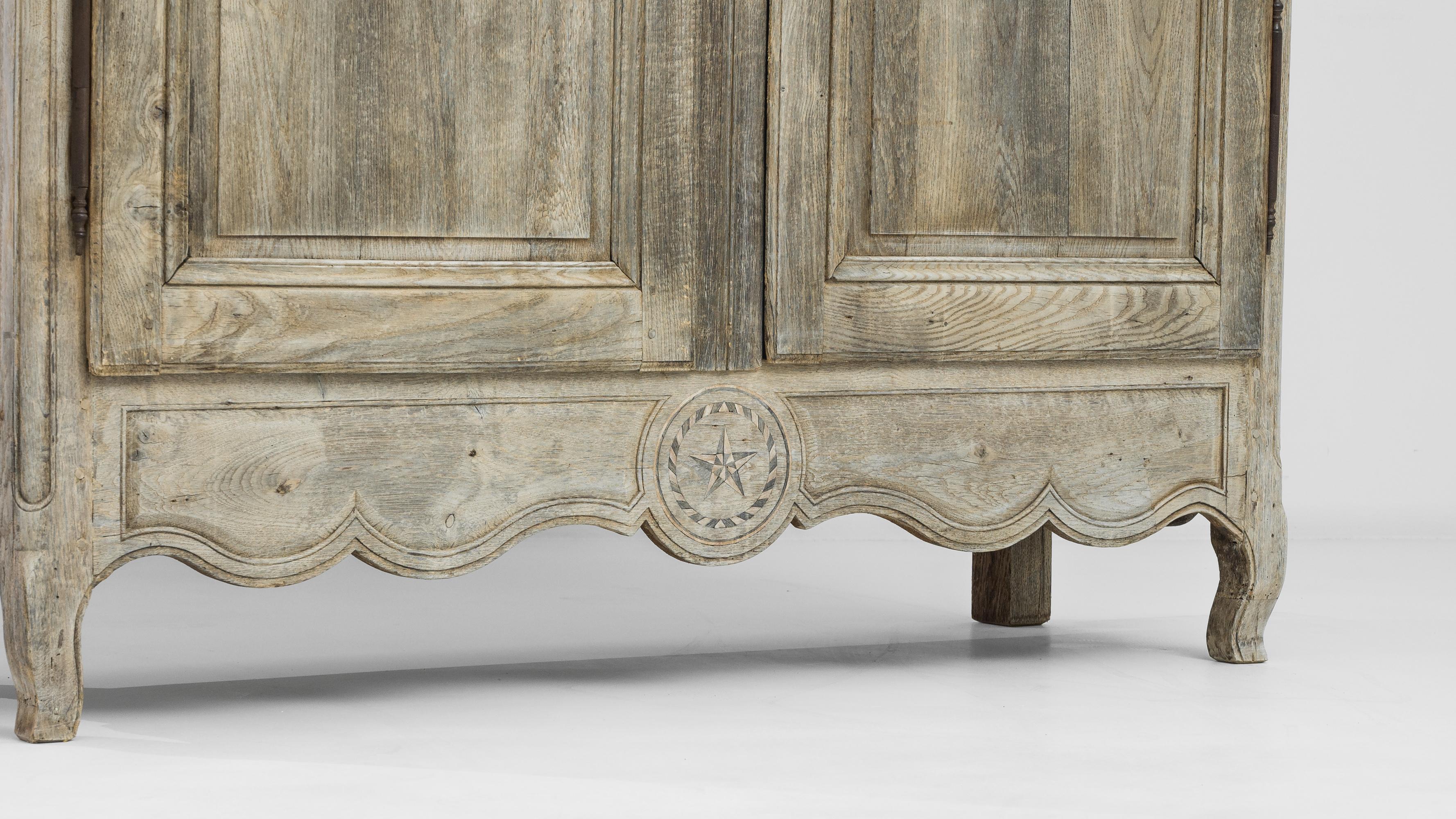 1820s French Baroque Oak Cabinet 4