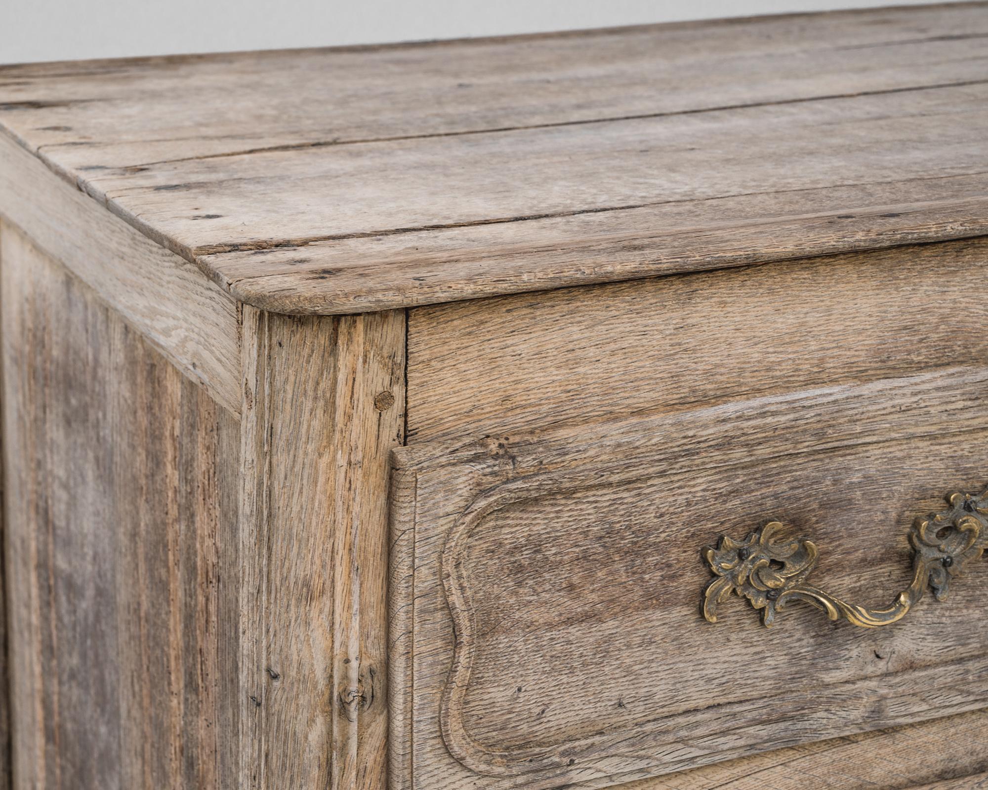 1820s French Bleached Oak Chest of Drawers 4