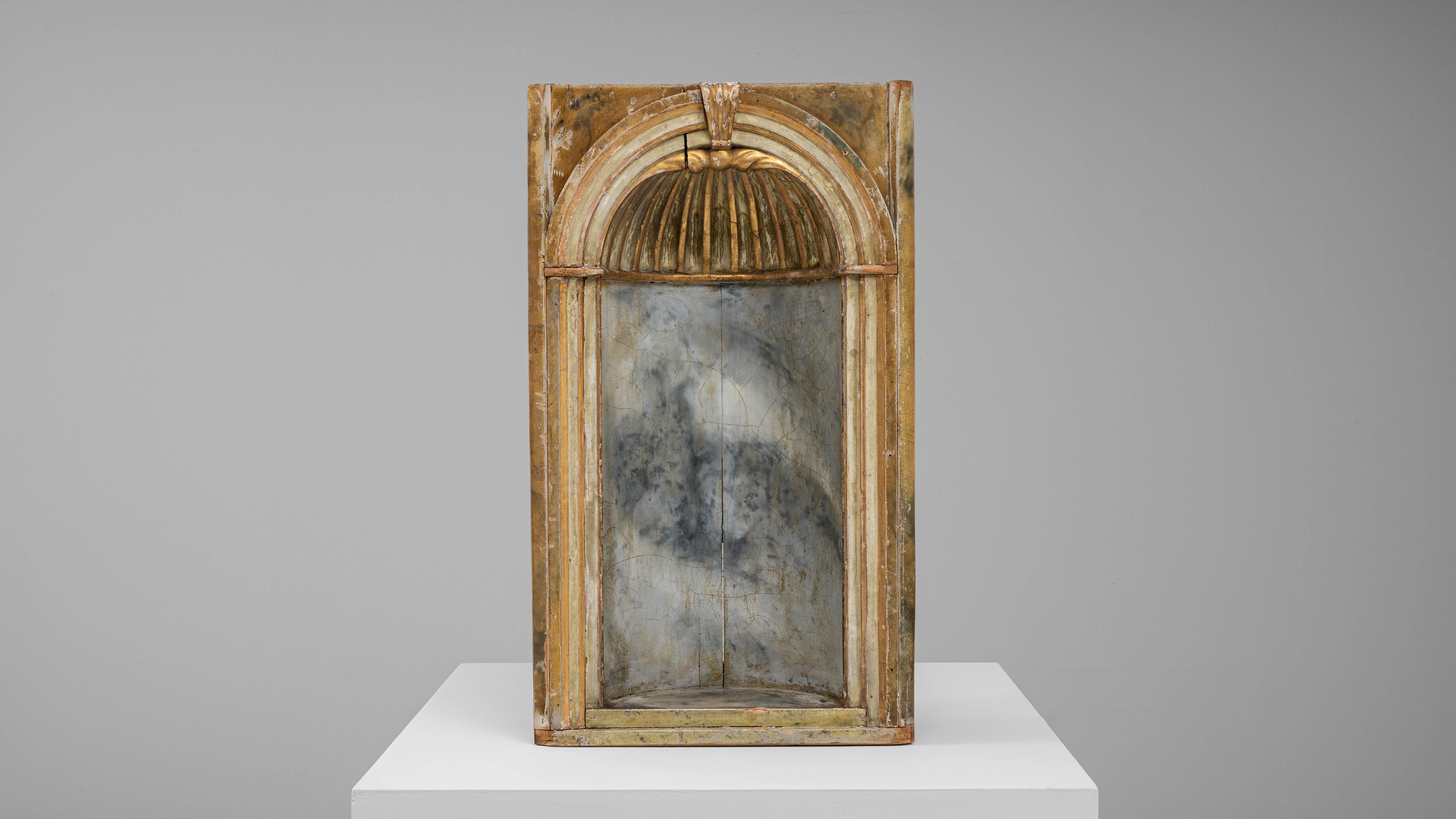XIXe siècle Niche en bois patiné français des années 1820 en vente
