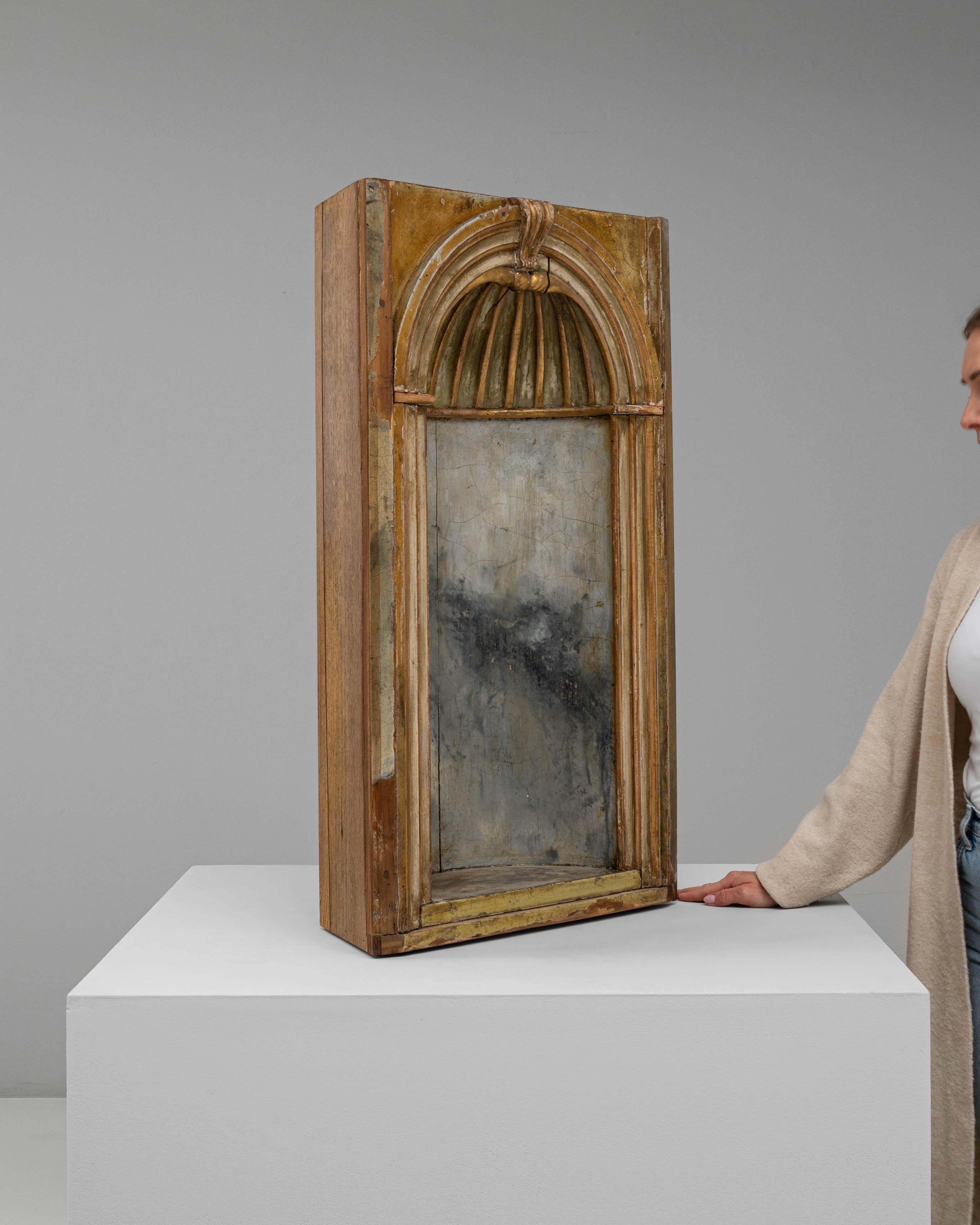 XIXe siècle Niche en bois patiné français des années 1820 en vente