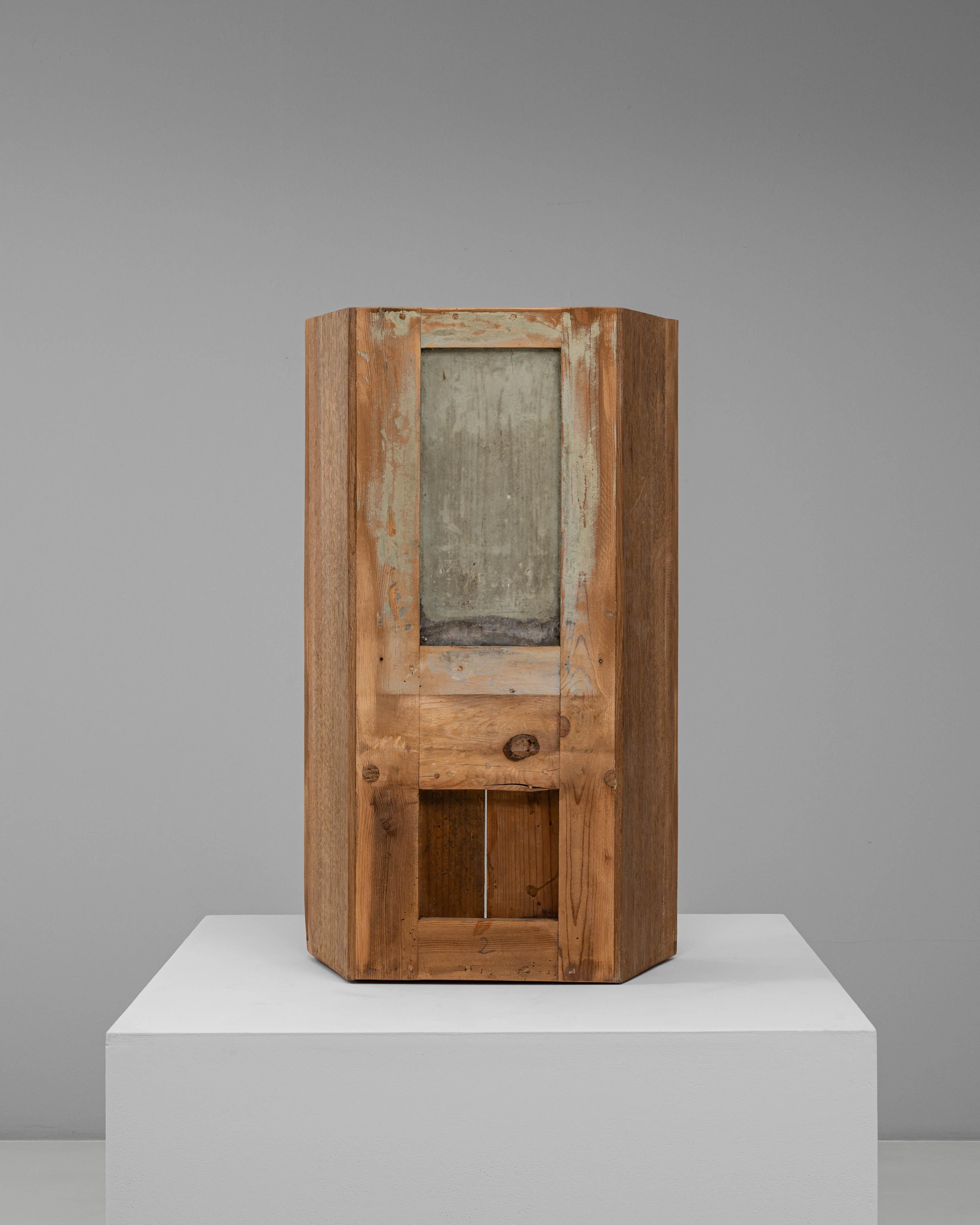 Niche en bois patiné français des années 1820 en vente 1