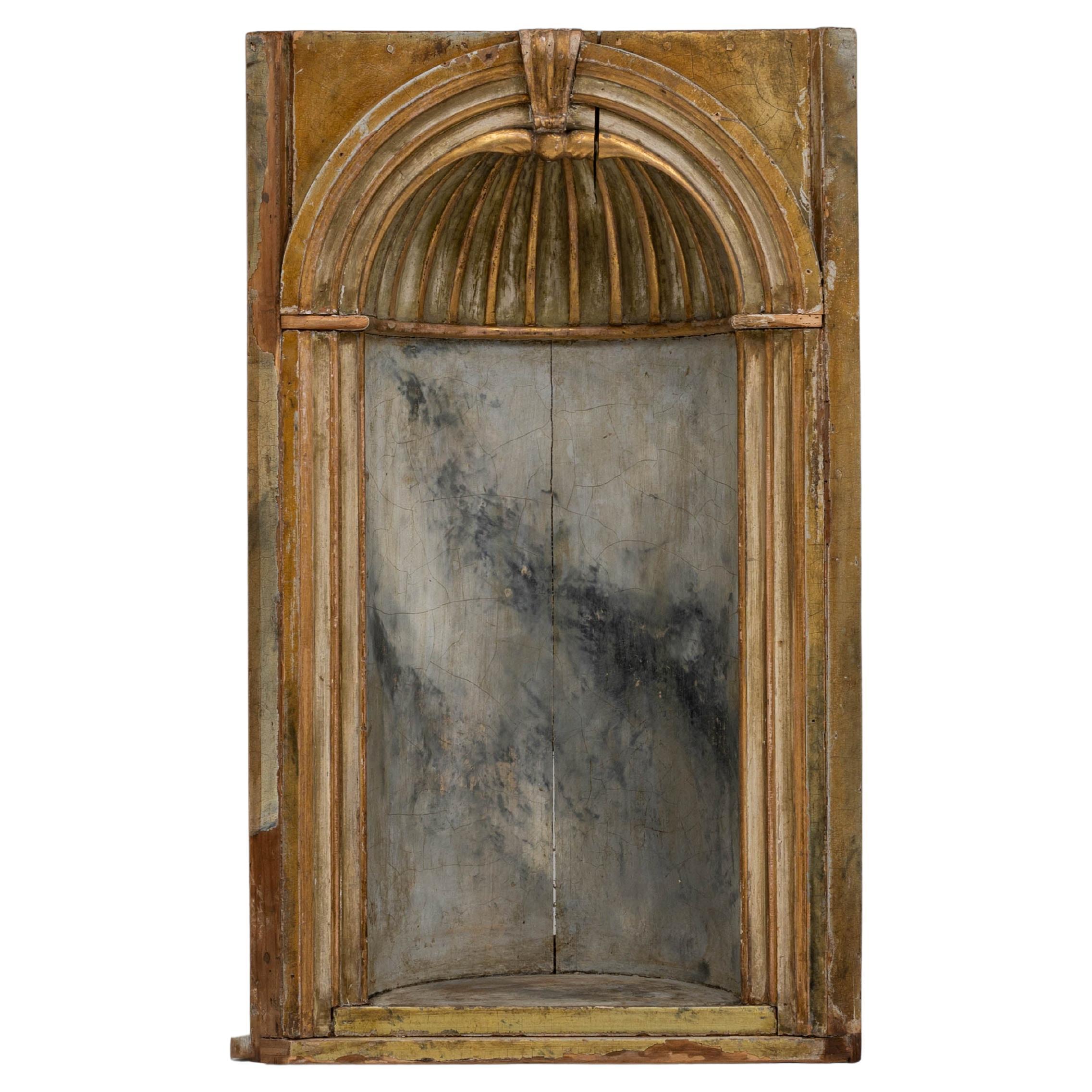 Niche en bois patiné français des années 1820