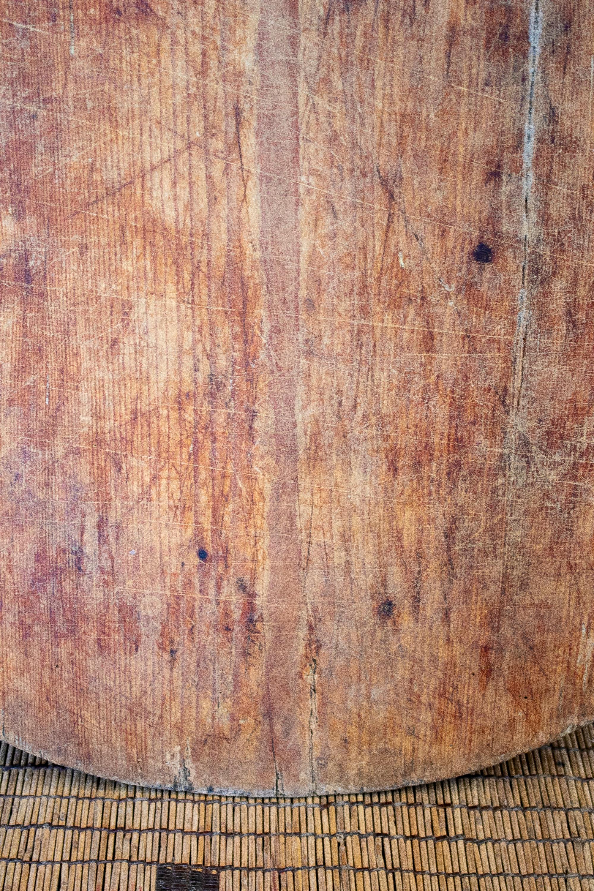 Plateau à fromage allemand en bois peint à la main des années 1820, nommé et daté en vente 13