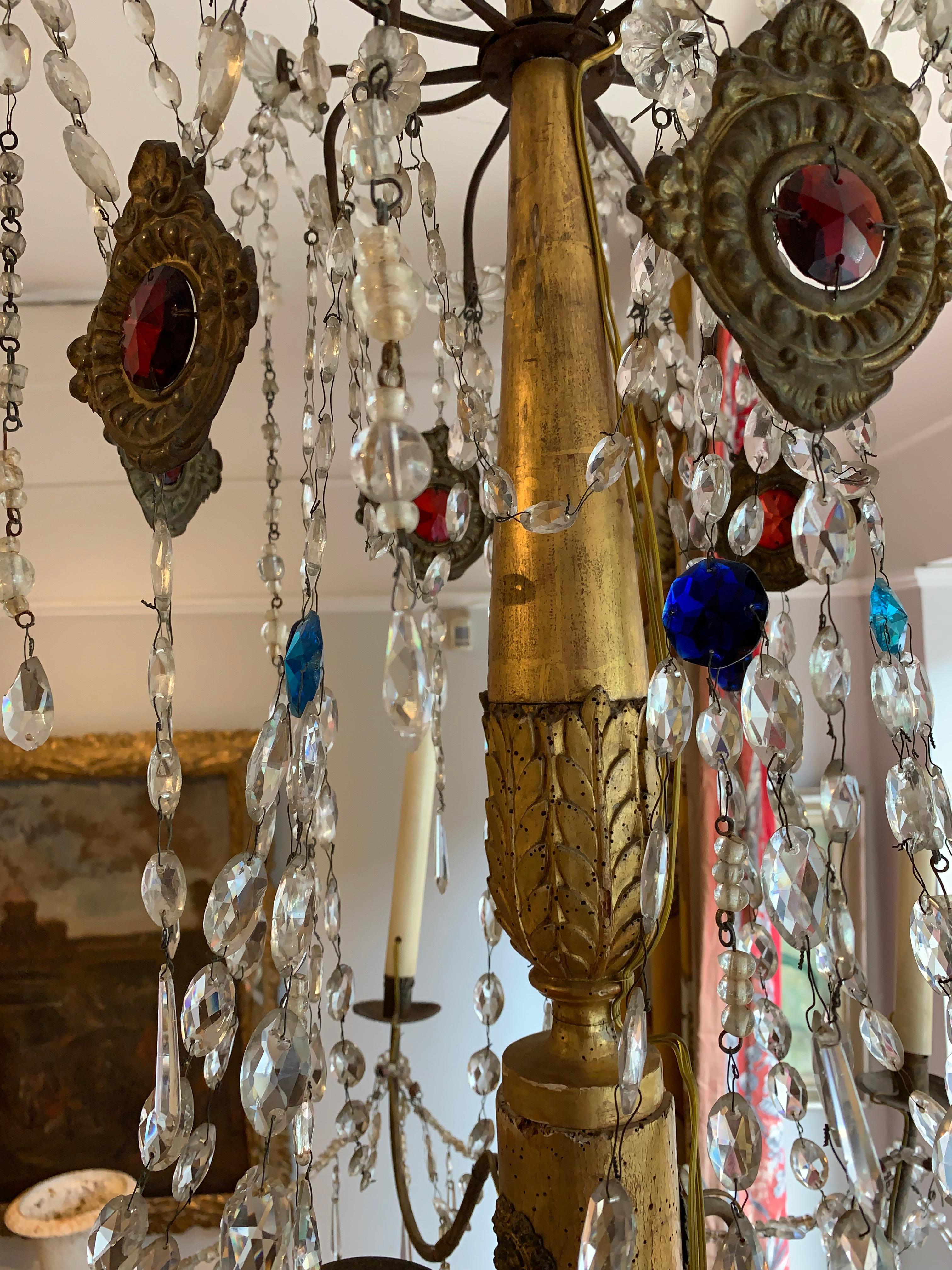 1820s Italian Genoese Six Arm Gilt Chandelier with Glass Lustres, Drops & Beads For Sale 5