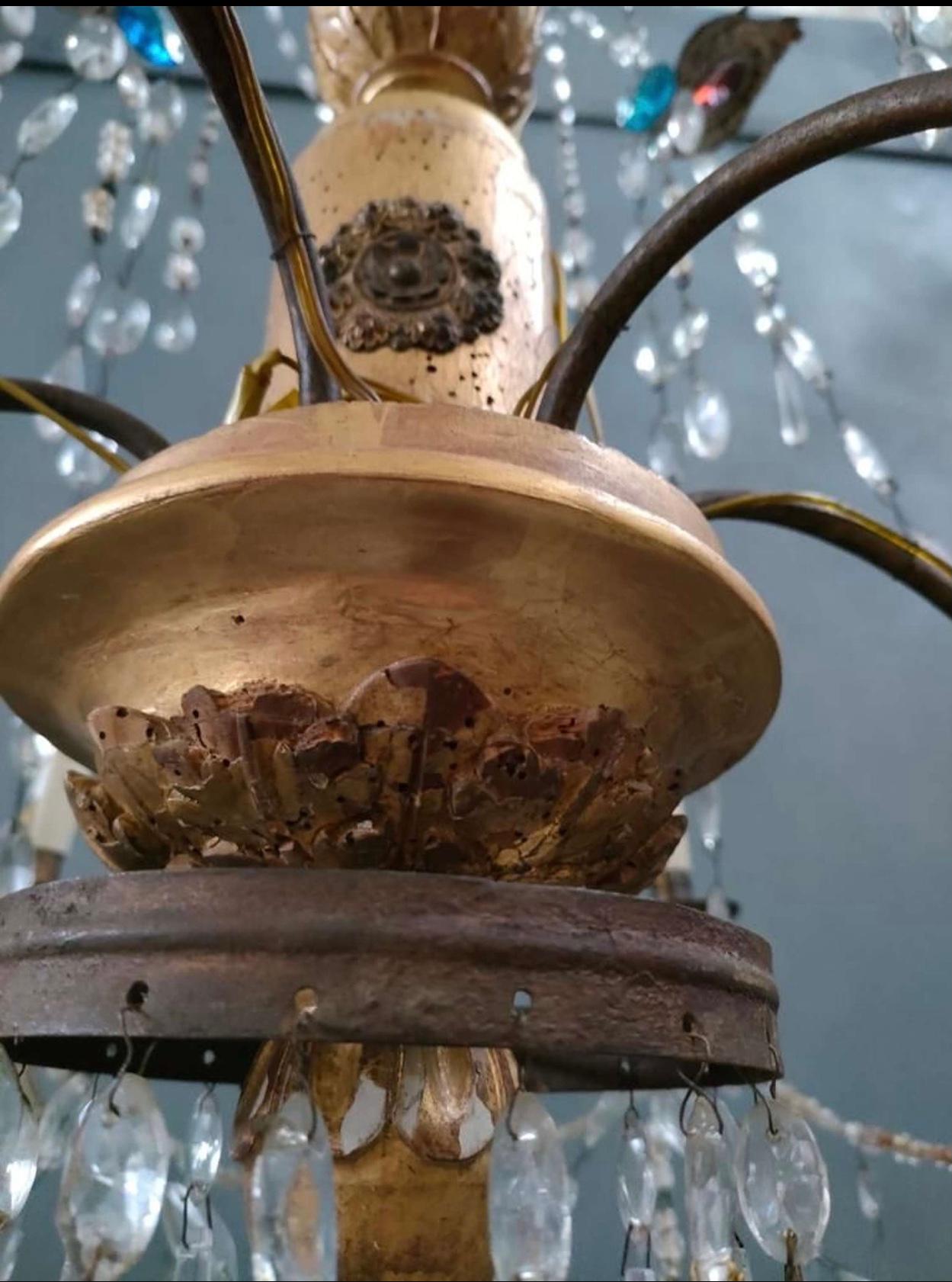 1820s Italian Genoese six arm gilt chandelier with glass lustres, drops & beads For Sale 5