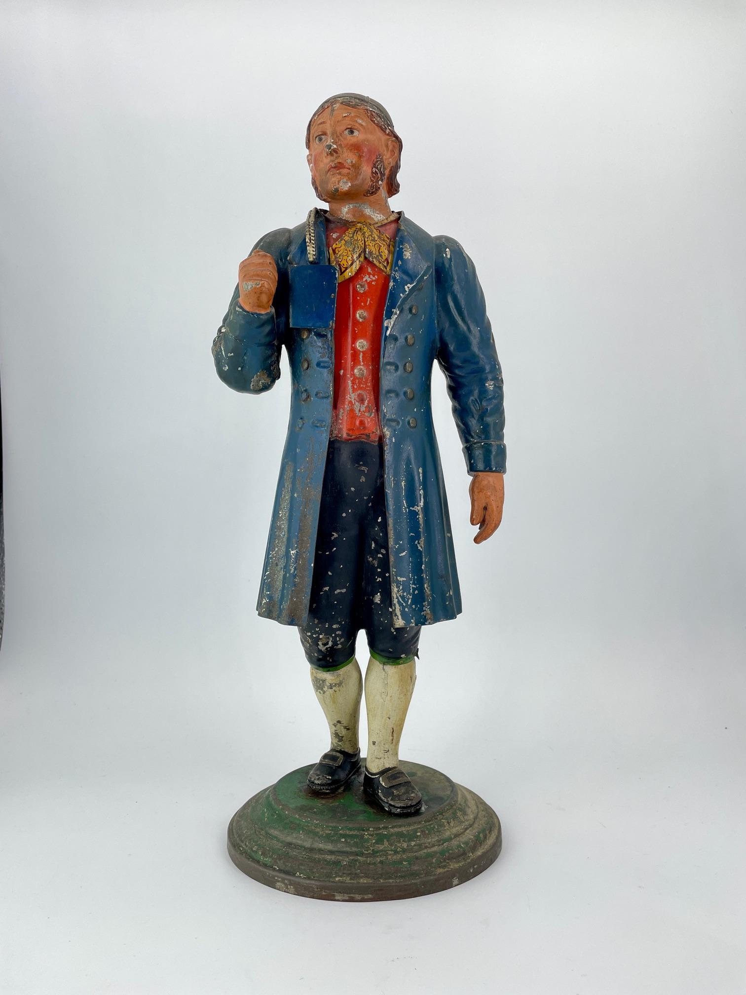 Très rare figurine en métal peint. Absolument magnifique.   Il tient bien debout et s'expose bien. 14 pouces de haut.  De fabrication allemande ou italienne.  En mauvais état vintage ; un pied est complètement détaché, se tient à un angle penché