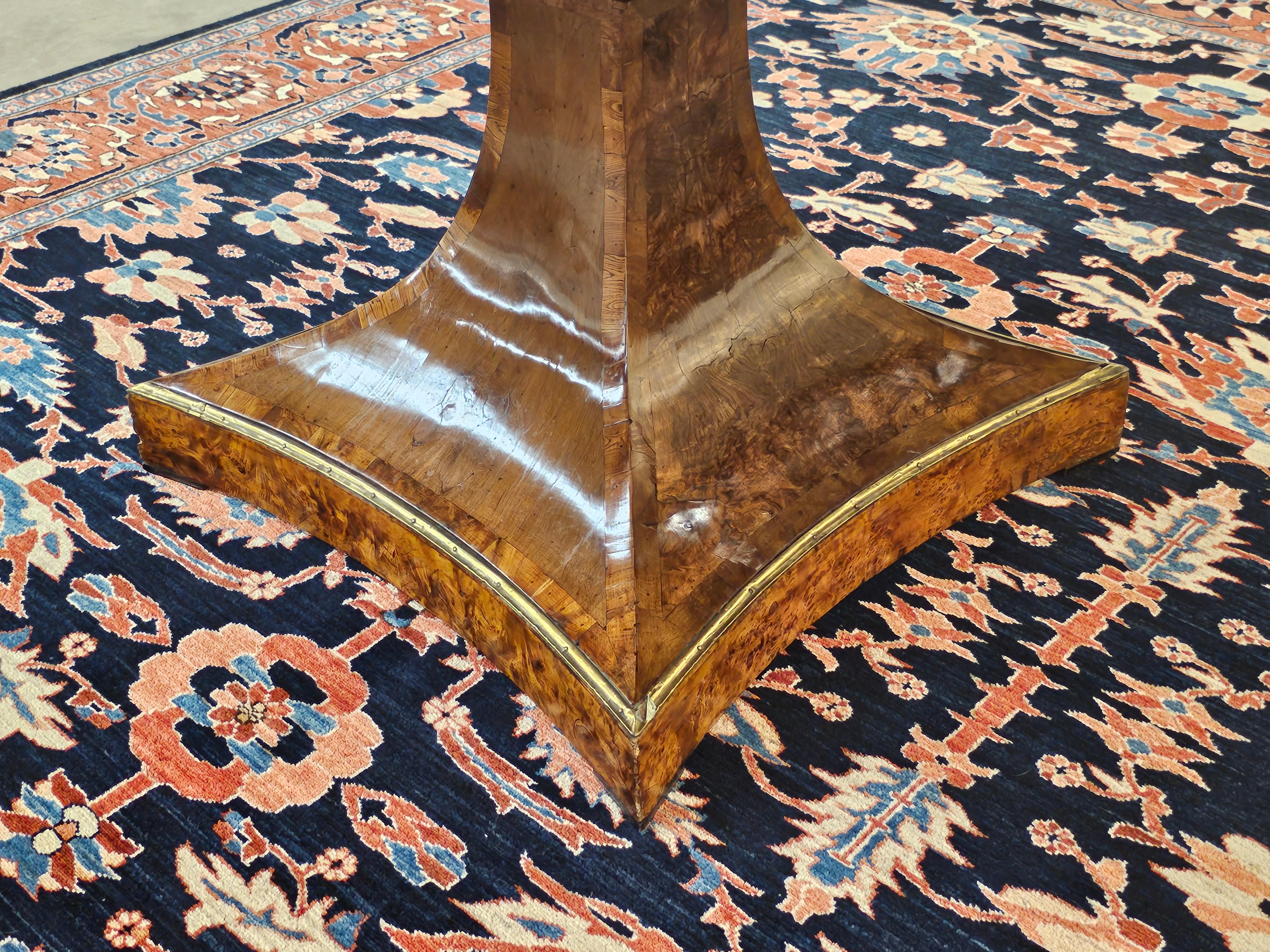 1820s Biedermeier Brass Mounted Carelian Birch and Marquetry Center Table For Sale 8