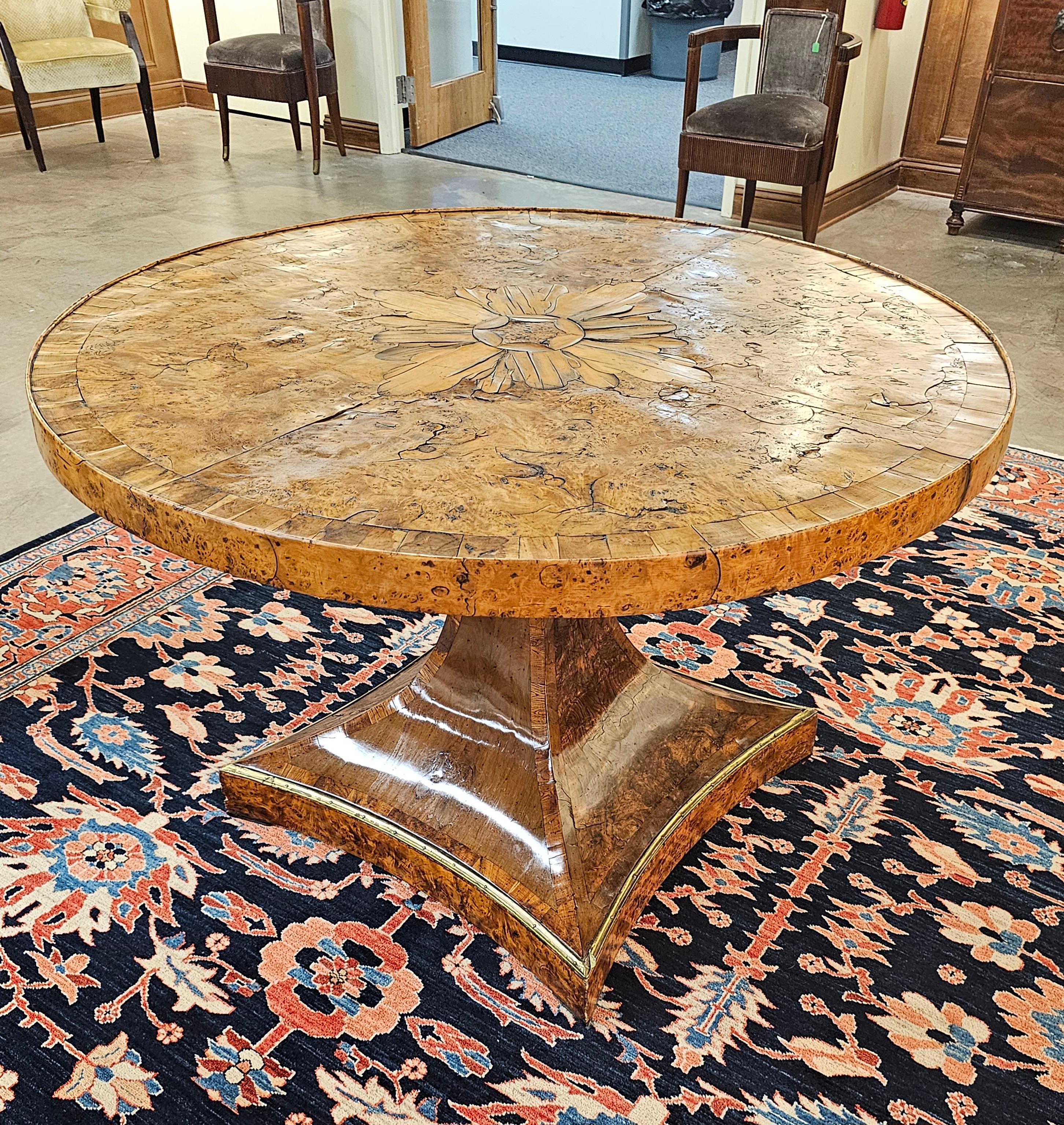 1820s Biedermeier Brass Mounted Carelian Birch and Marquetry Center Table For Sale 12