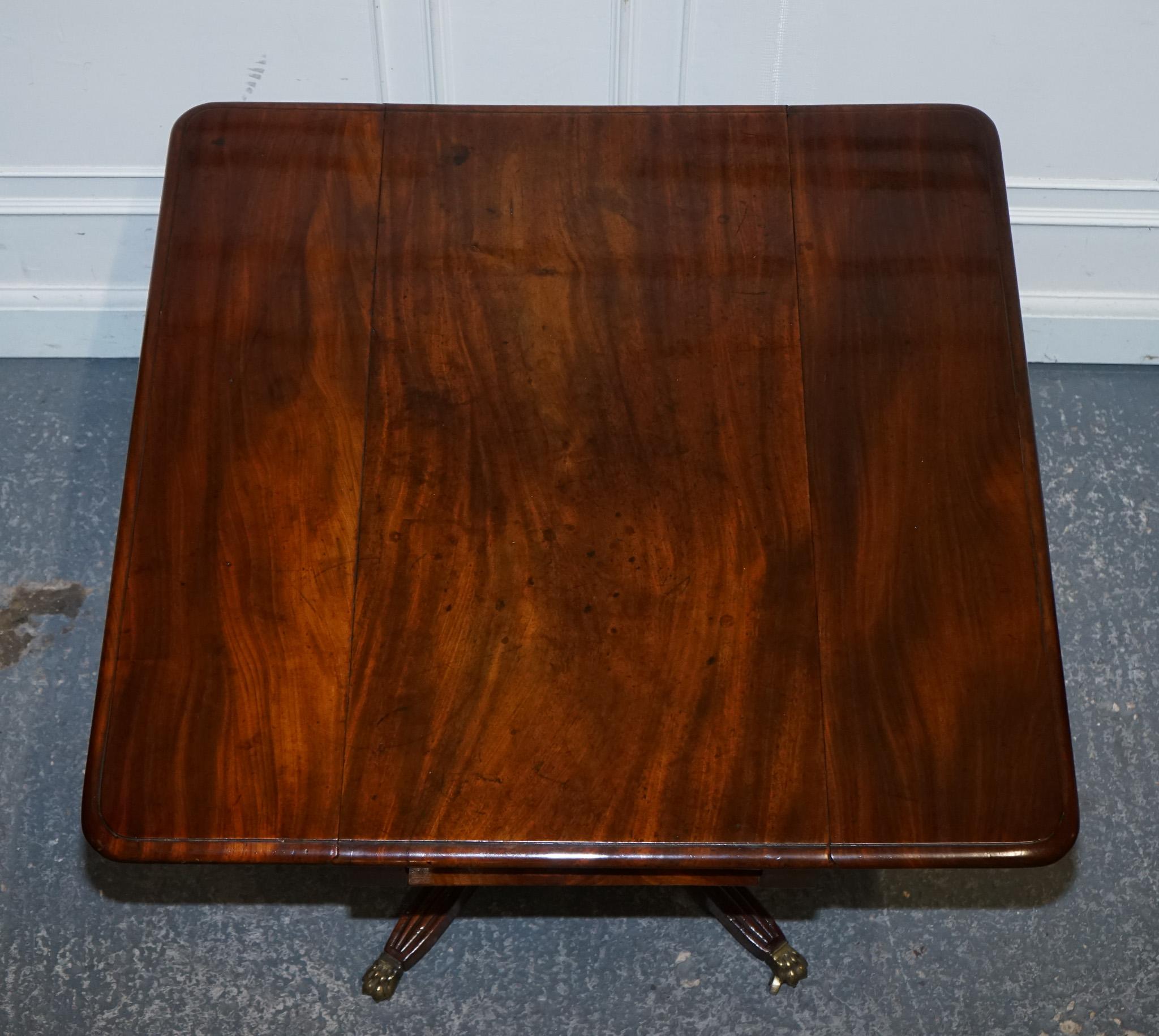 1820er RESTORIERTES ENGLISCHES ANTIQUE PEDESTAL PEMBROKE DROP LEAF TABLE WITH DRAWER im Angebot 2