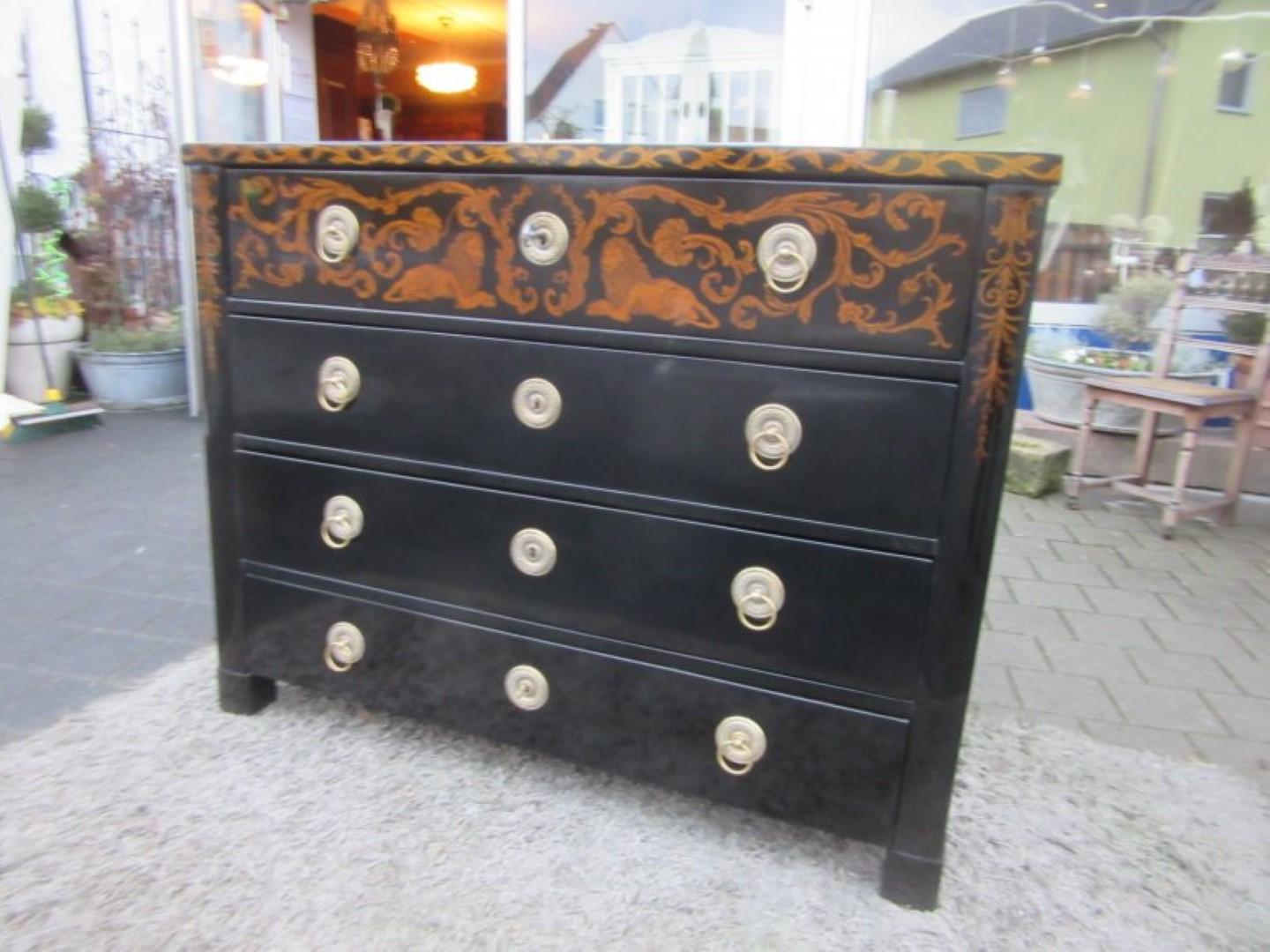 Early 19th Century 1820s Secretaire Commode from Austria For Sale