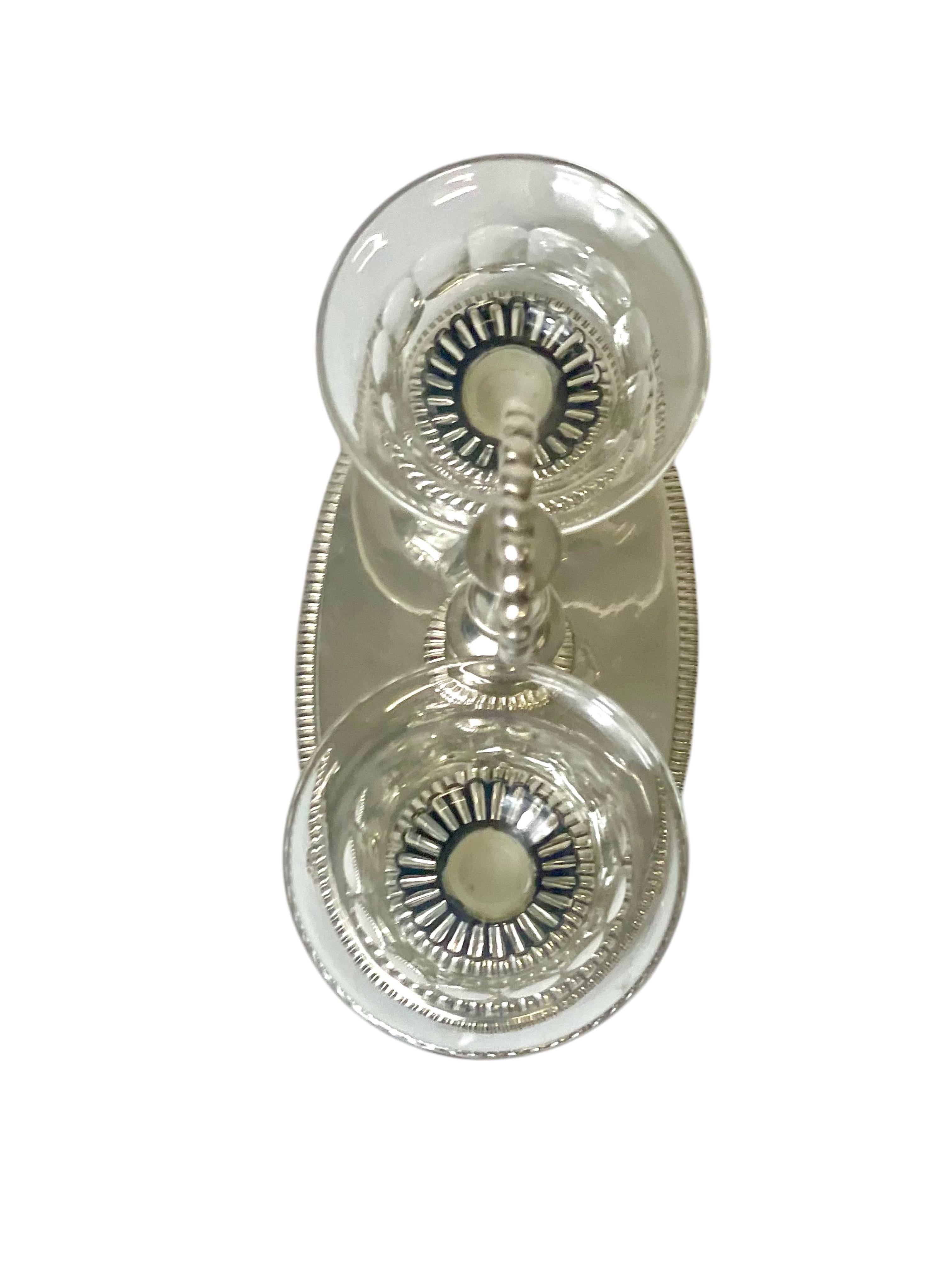 Salero doble de plata y cristal de la década de 1820 en venta 6