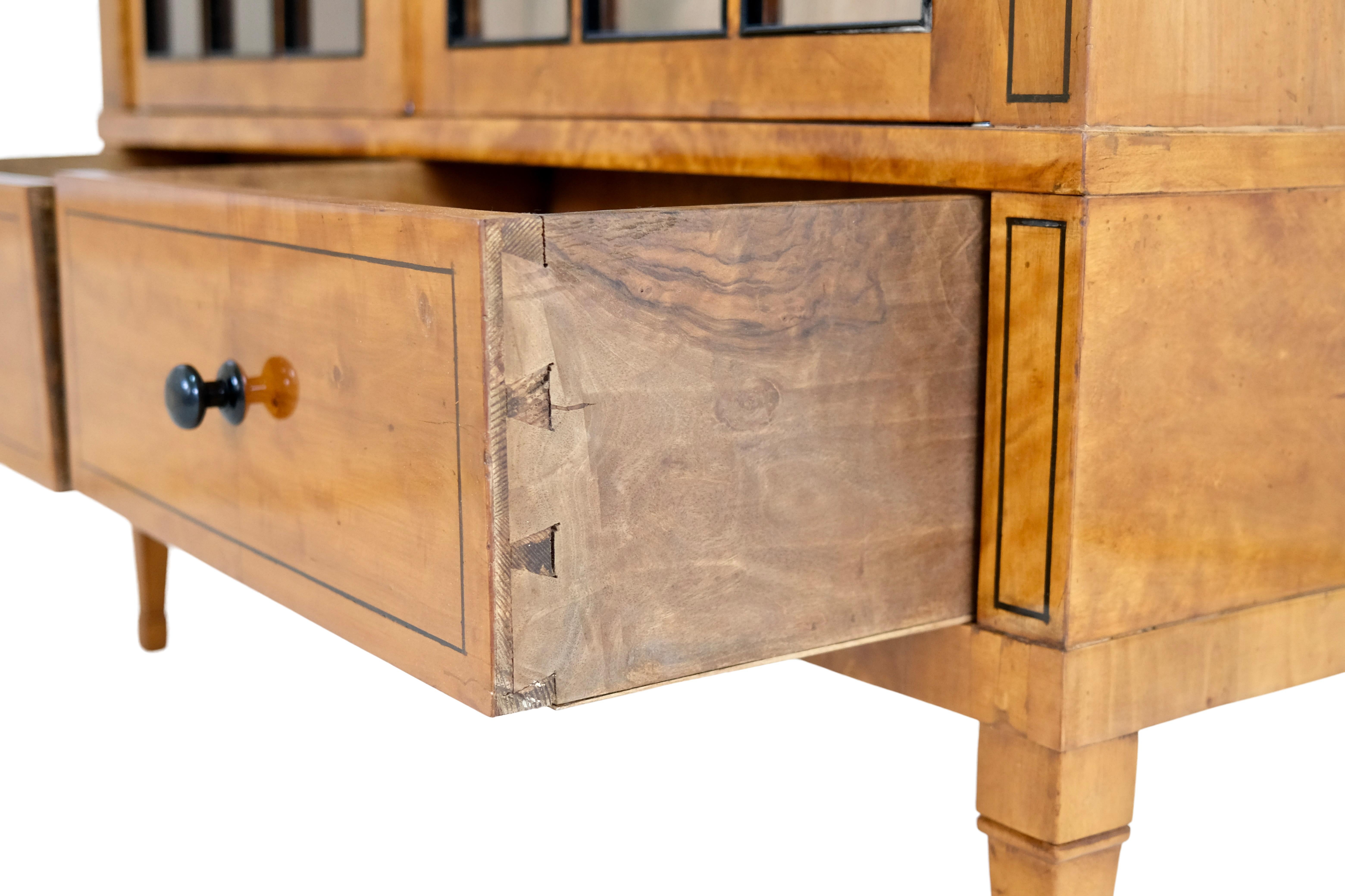 1820s Southern Germany Handpolished Cherry Wood Biedermeier Vitrine with Drawers 1