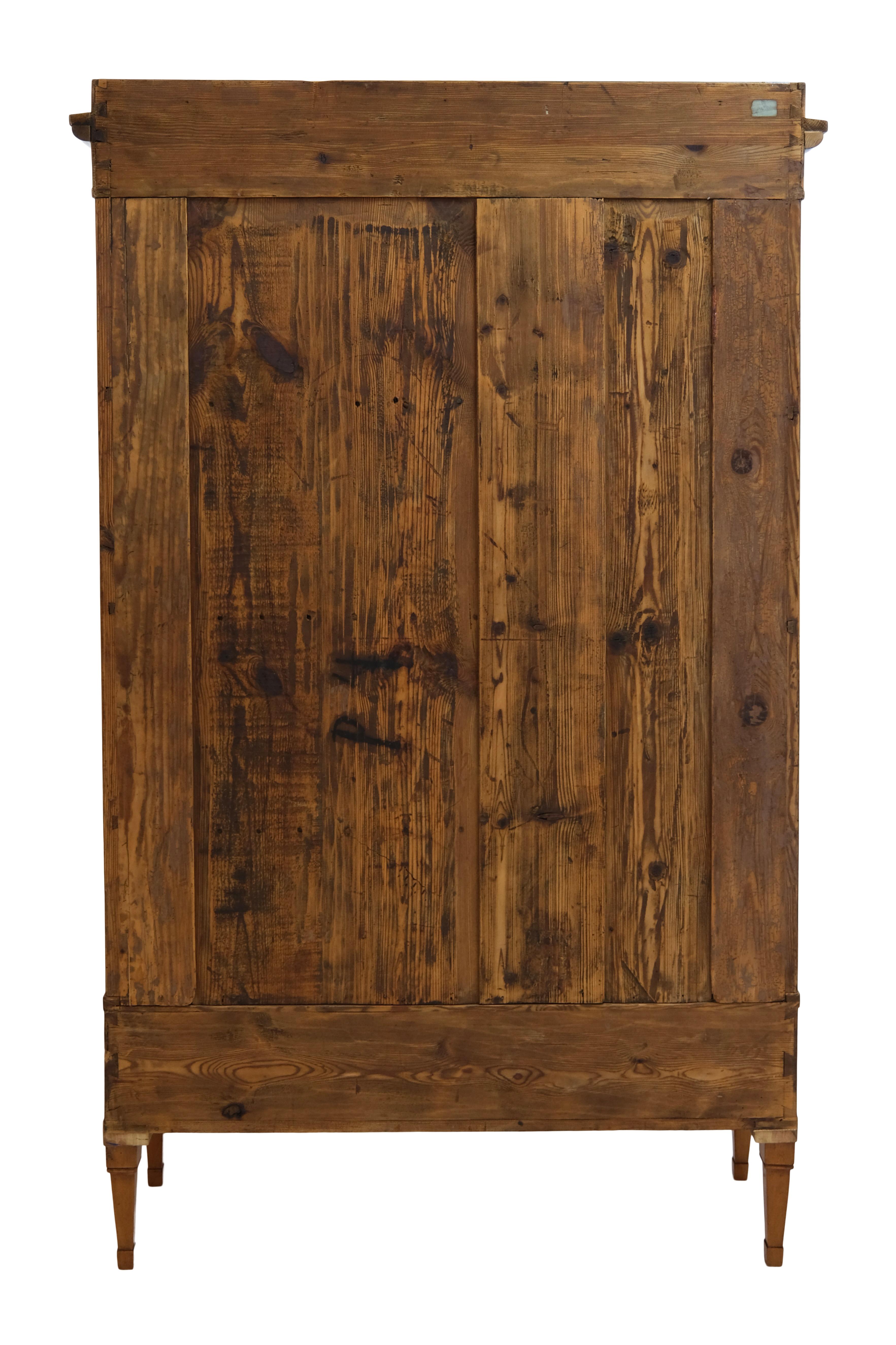 1820s Southern Germany Handpolished Cherry Wood Biedermeier Vitrine with Drawers 2