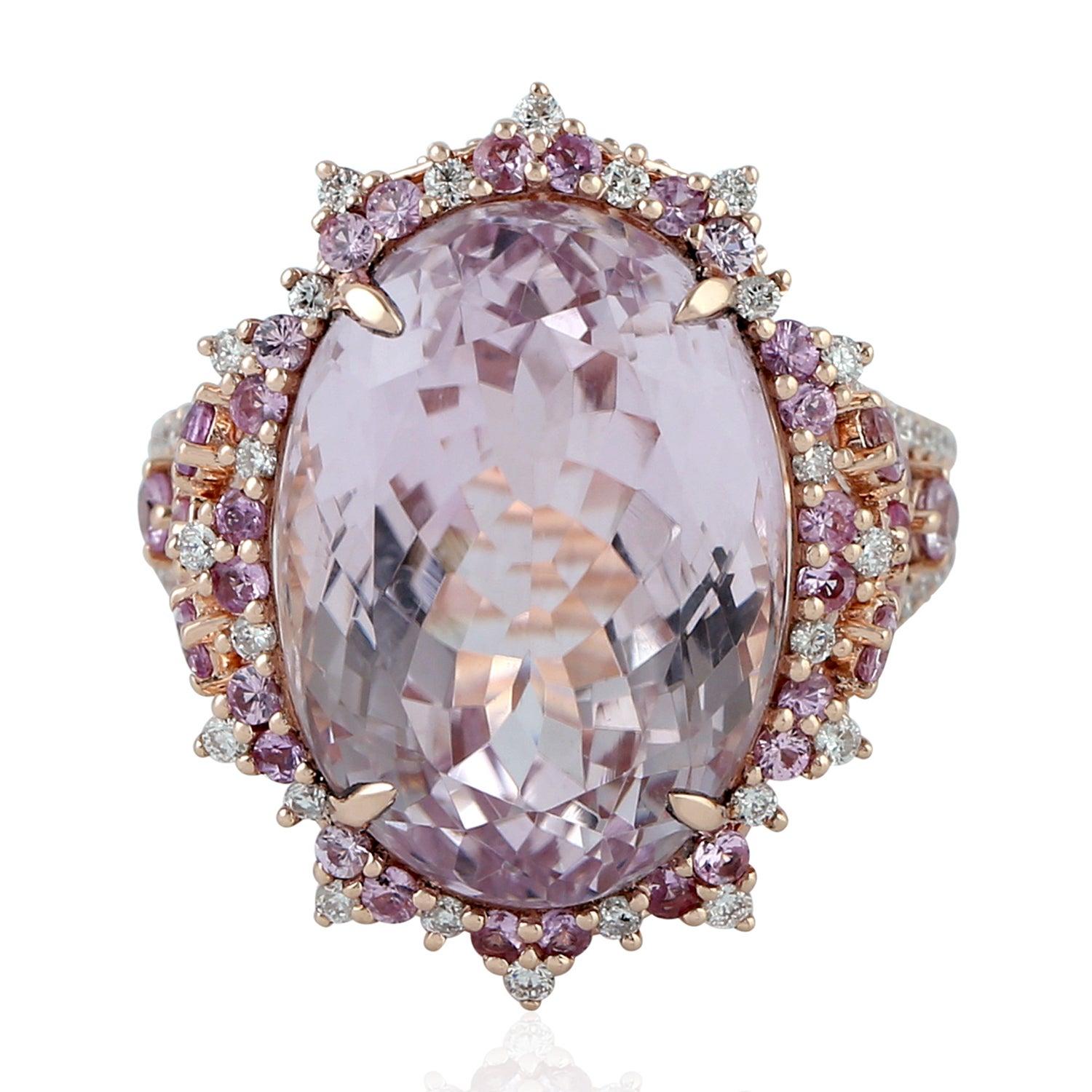 For Sale:  18.22 Carat Kunzite Diamond 18 Karat Gold Ring 4