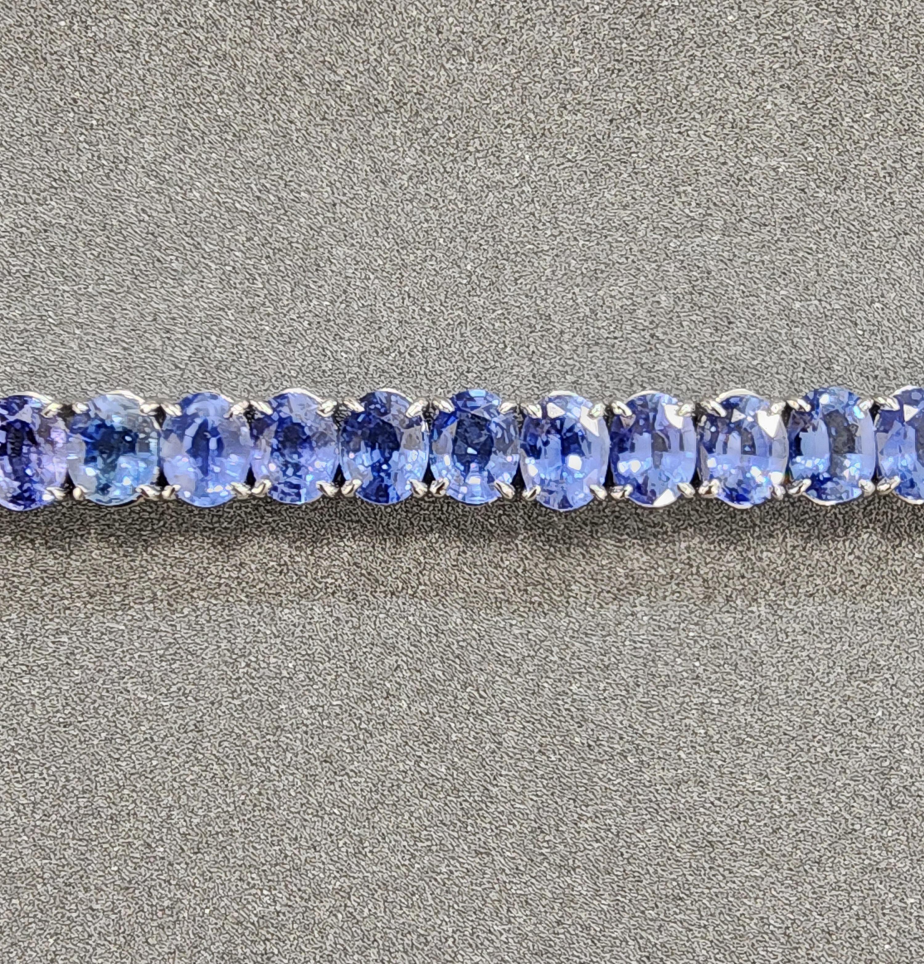 Oval Cut 18.22 ct Natural Oval Sapphire Tennis Bracelet For Sale