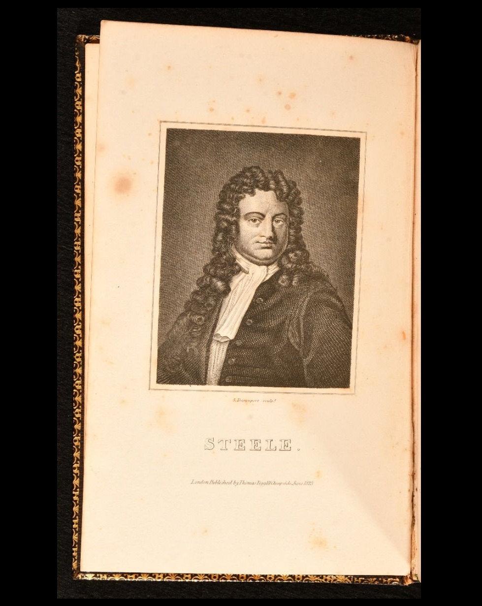 Début du XIXe siècle 1823 The British Essayists with Prefaces, Biographical, Historical, and Critical (Les essayistes britanniques avec préfaces, biographiques, historiques et critiques). en vente