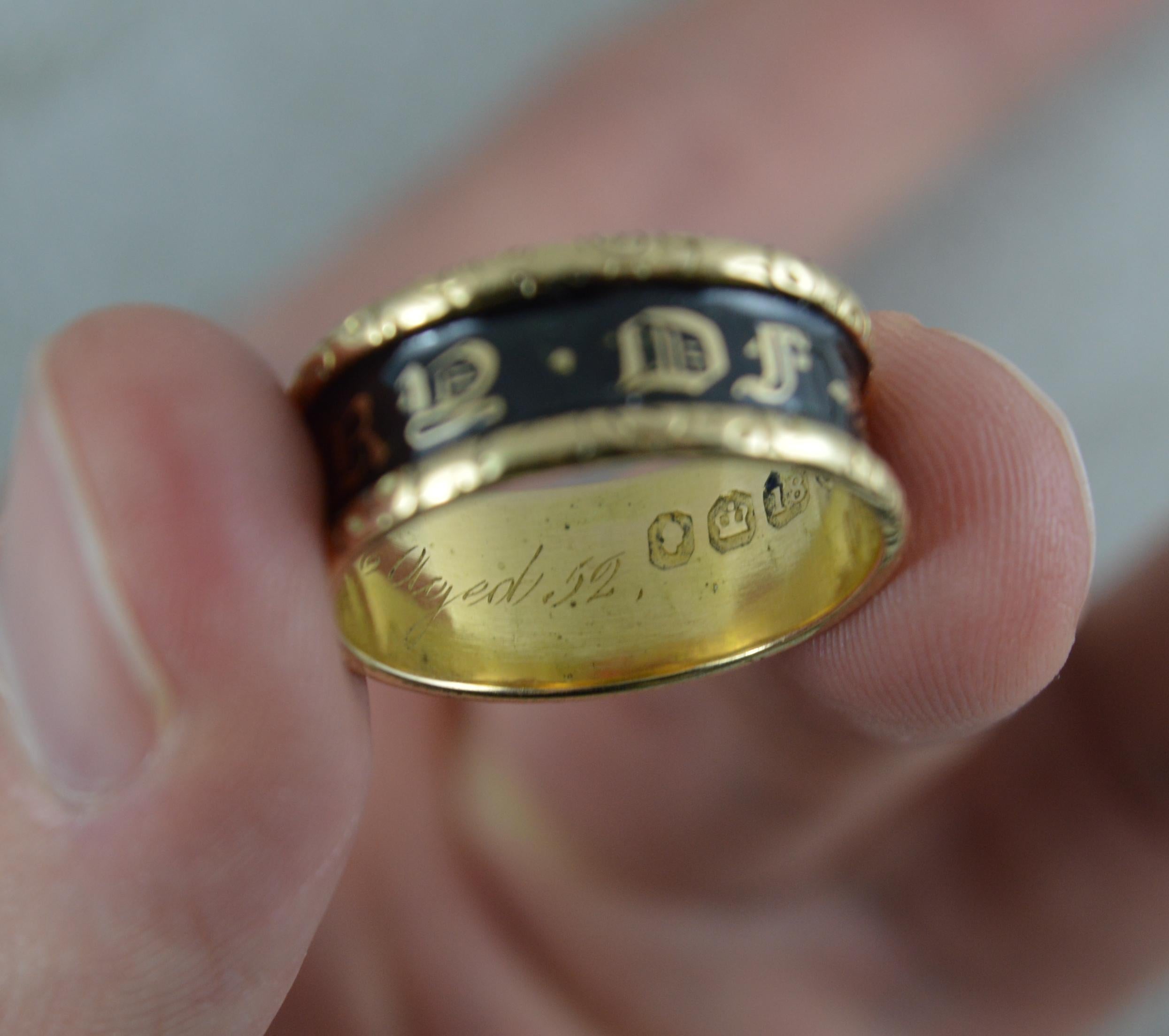 1824 William IV 18 Carat Gold and Enamel in Memory of Mourning Band Ring 2