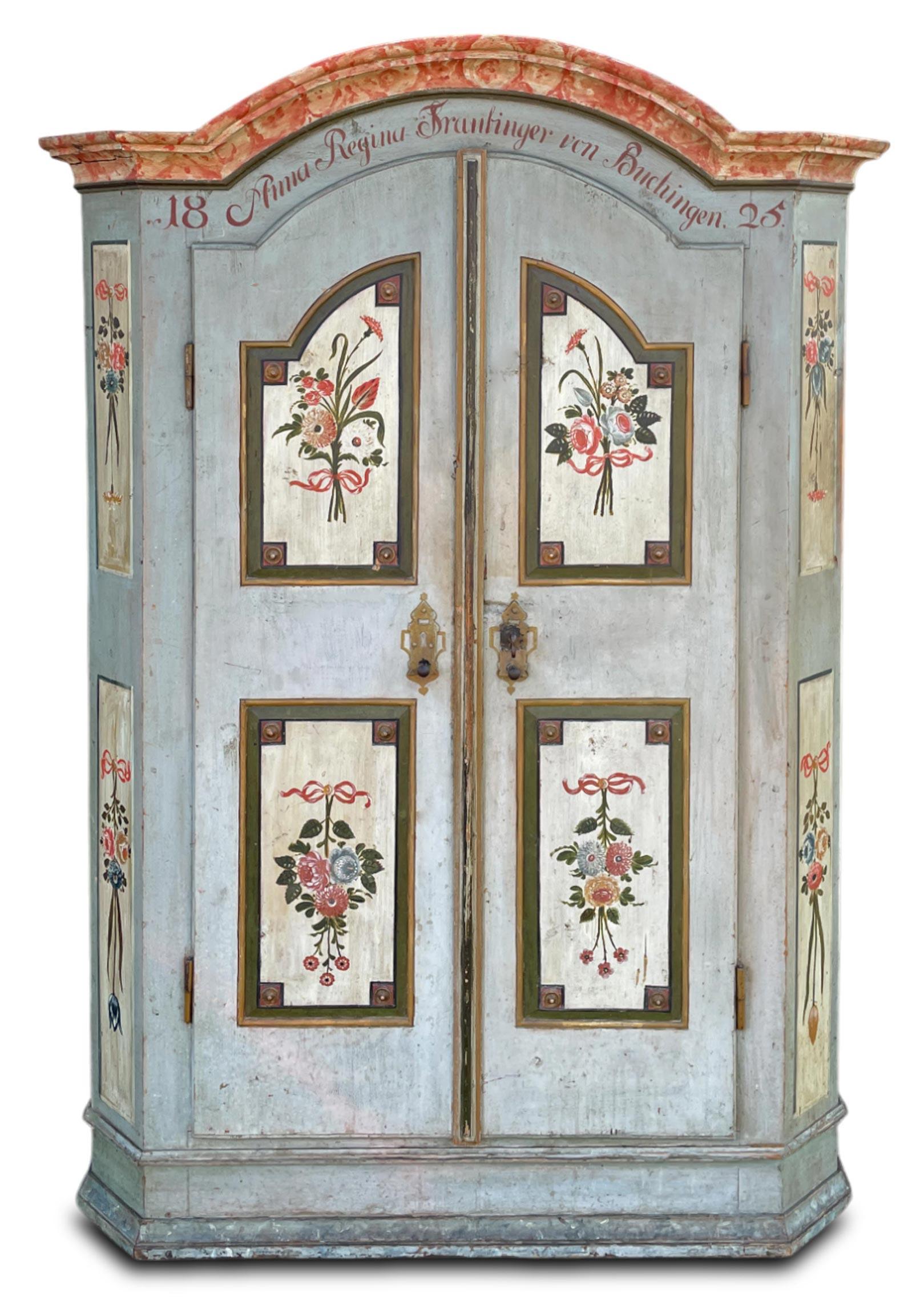 1825 Blue Floral Painted Alpine Cabinet In Good Condition In Vo', Veneto