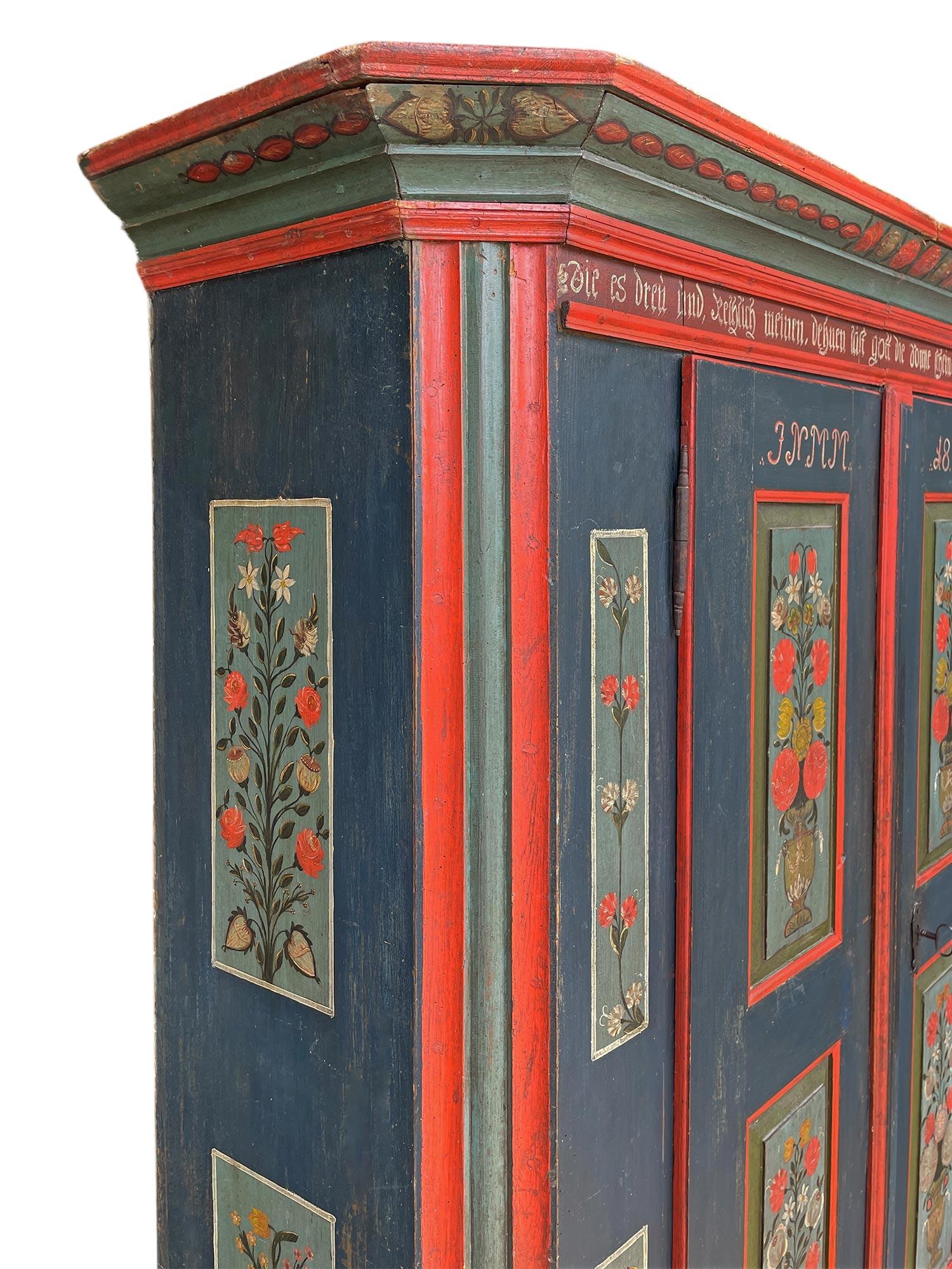 1825 Blue Floral Painted Cabinet - European Alps in vendita 2