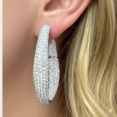 18,25 Karat Diamant-Reifenohrringe aus 18 Karat Weißgold