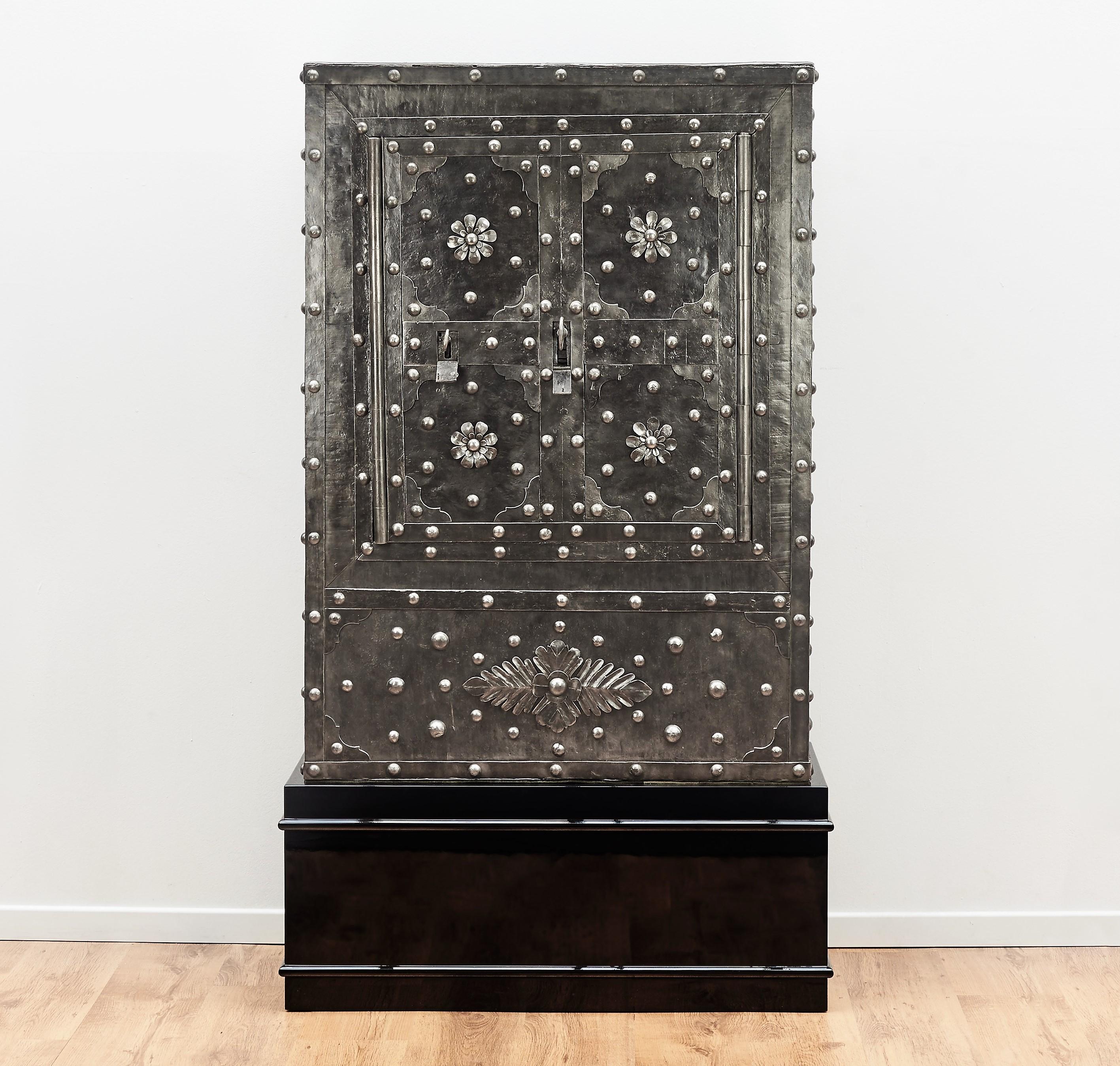 Northern Italian antique safe with typical all-around hobnails, with very rare plate reporting author, place and date of manufacturing, Giovanni Malizia, Milan, 1825, probably used inside a small feud fiefdom or fortified town castle of the Lombardy
