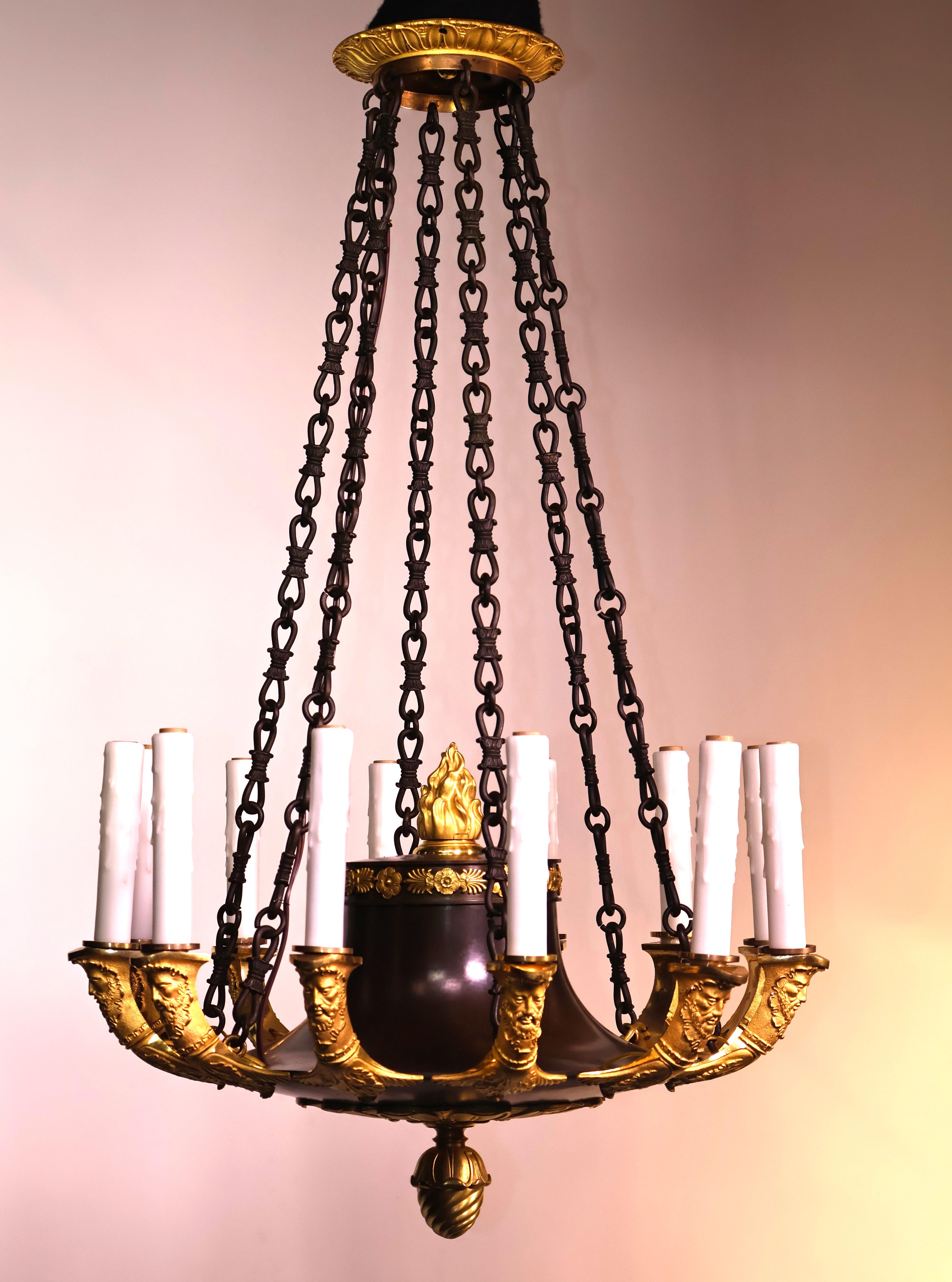 1825Lampadario Carlo X in vendita 6