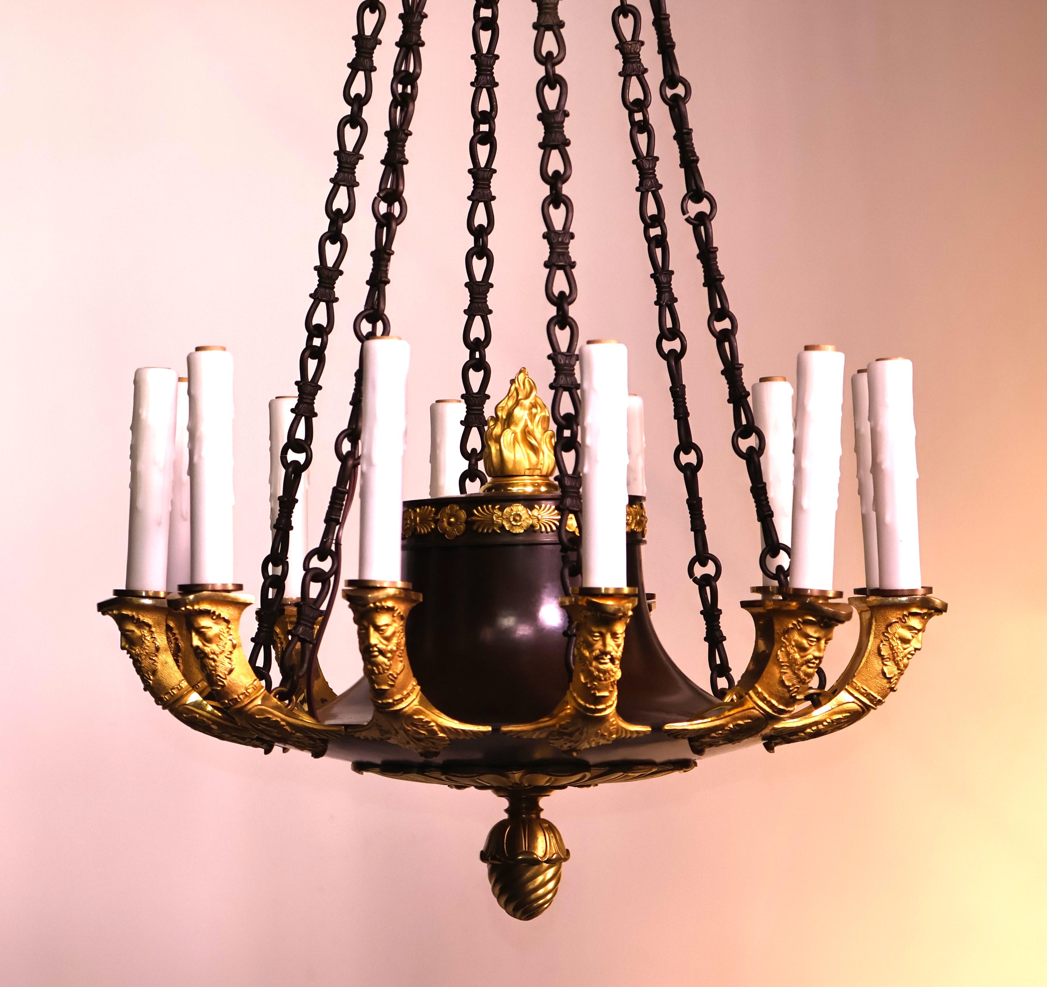 1825Lampadario Carlo X in vendita 7