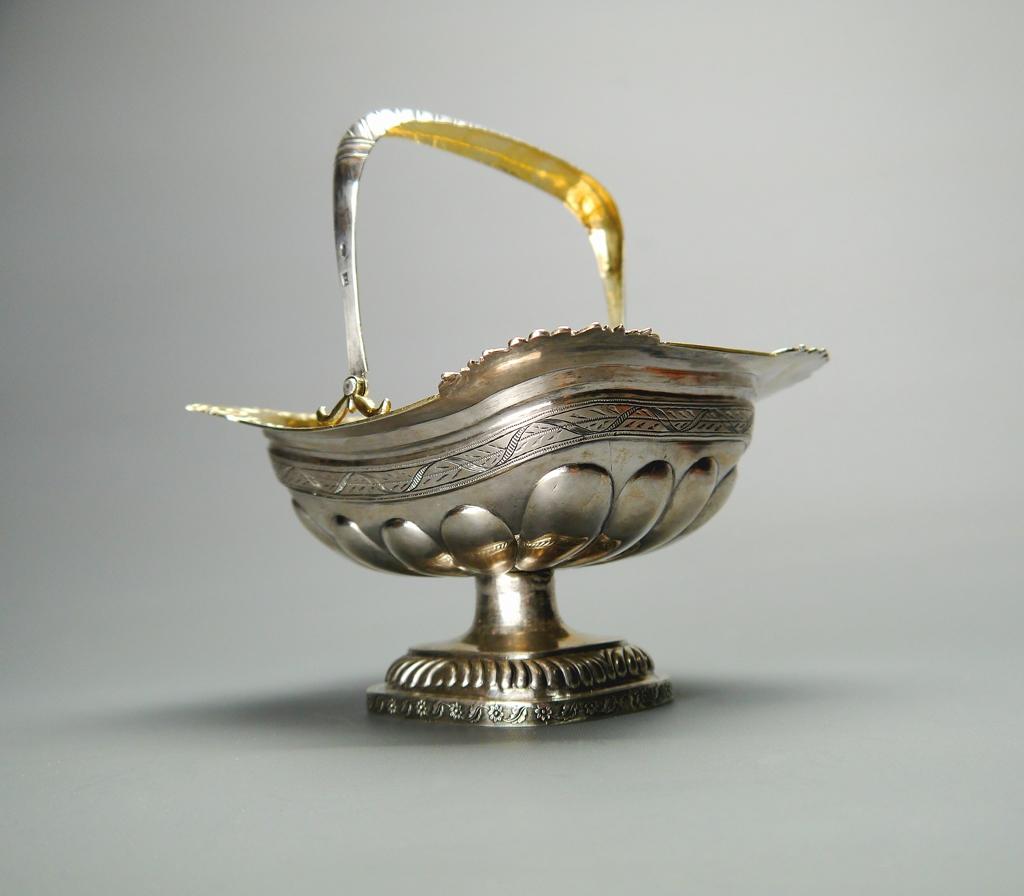 1826 Antique Panier russe Candy Dish solide 84 Silver / 288 gr Unisexe en vente
