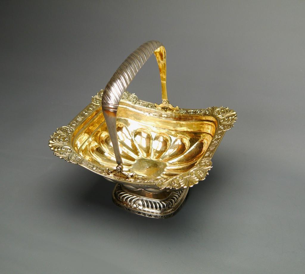 1826 Antique Panier russe Candy Dish solide 84 Silver / 288 gr en vente 2