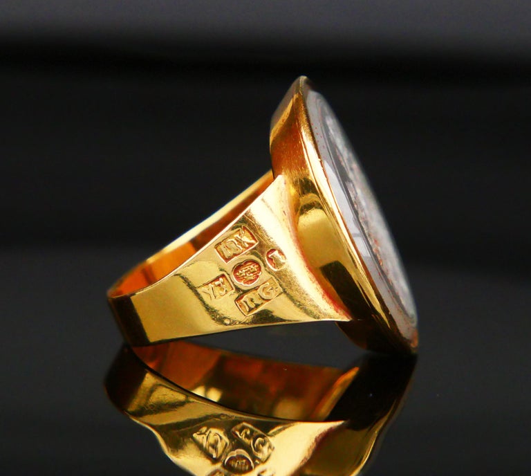 1829 Bague Signet Homme Intaglio Calcedoine massif Or 18K OUS9.5 10.5gr En vente sur 1stDibs